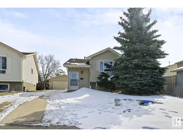 4554 32Ave NW, Edmonton 2