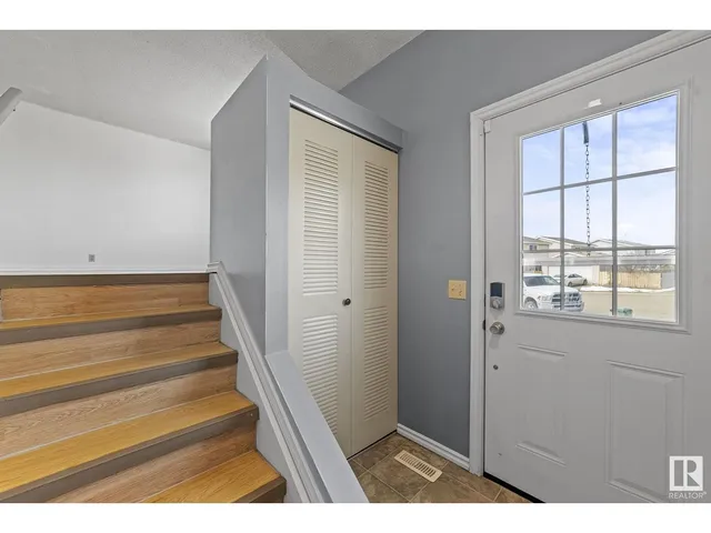 4554 32Ave NW, Edmonton 3