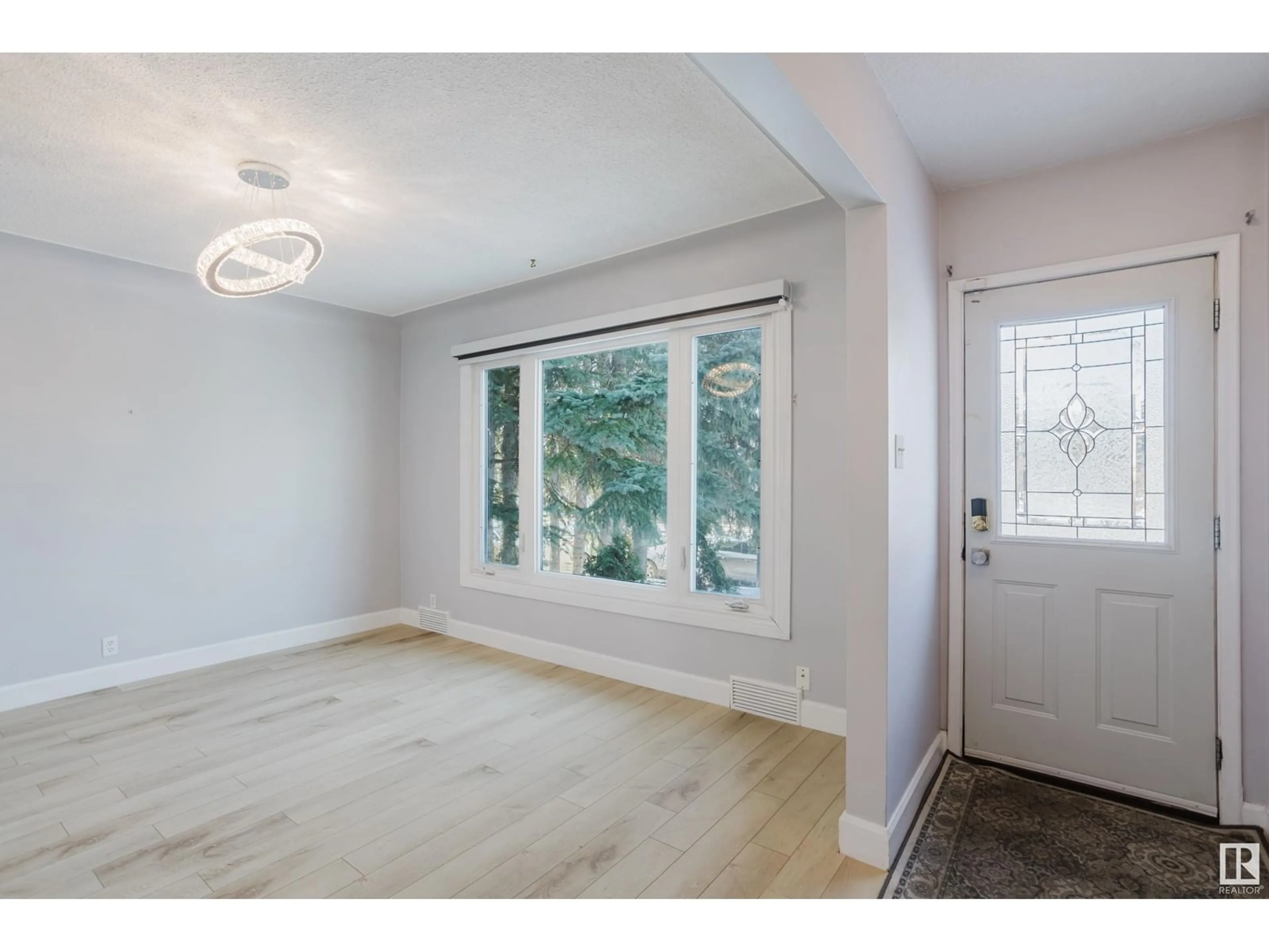 Unknown for NW - 9547 87 ST, Edmonton Alberta T6C3H9