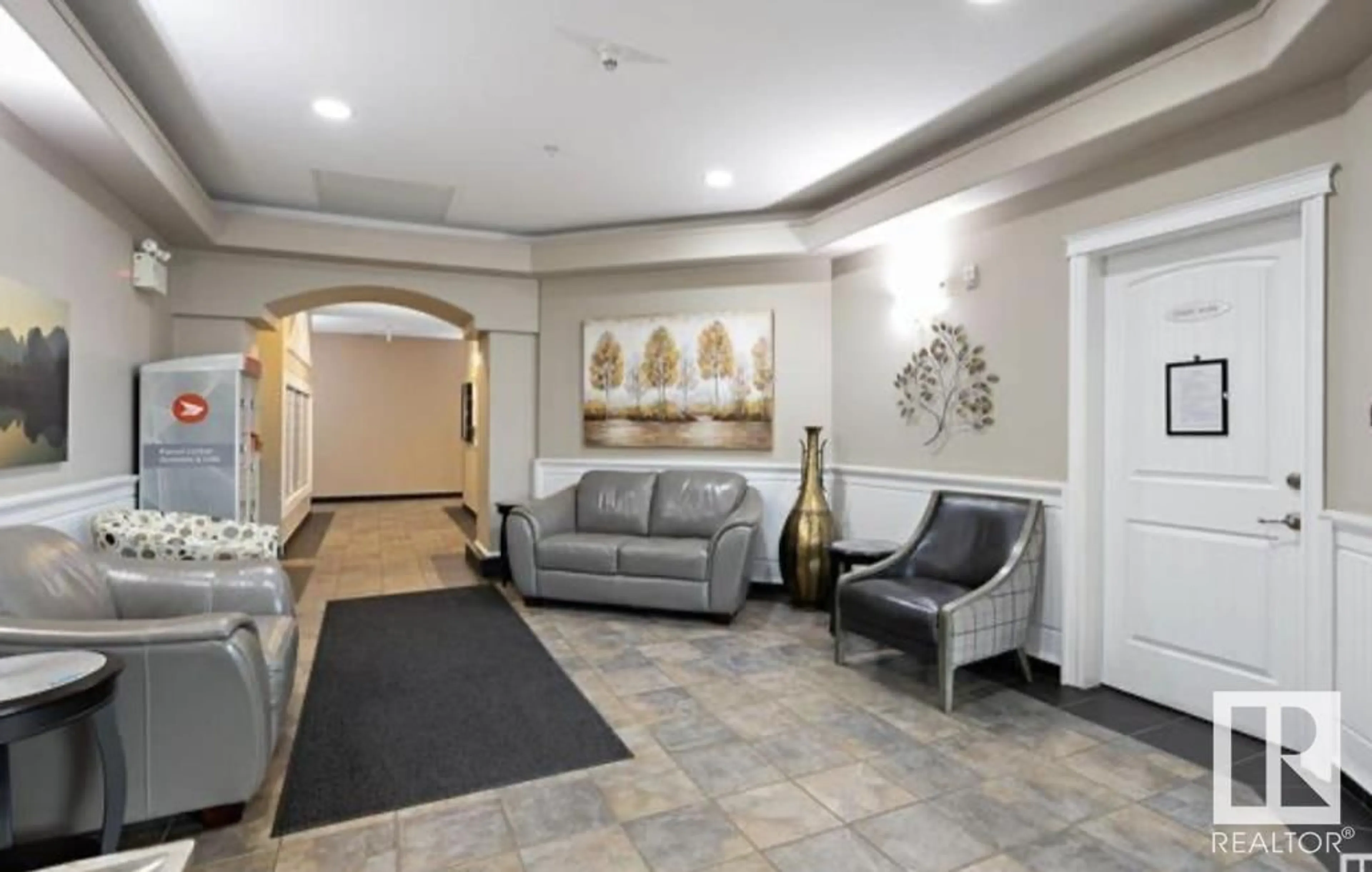 Lobby for #229 8528 82 AV NW, Edmonton Alberta T6C0Y8