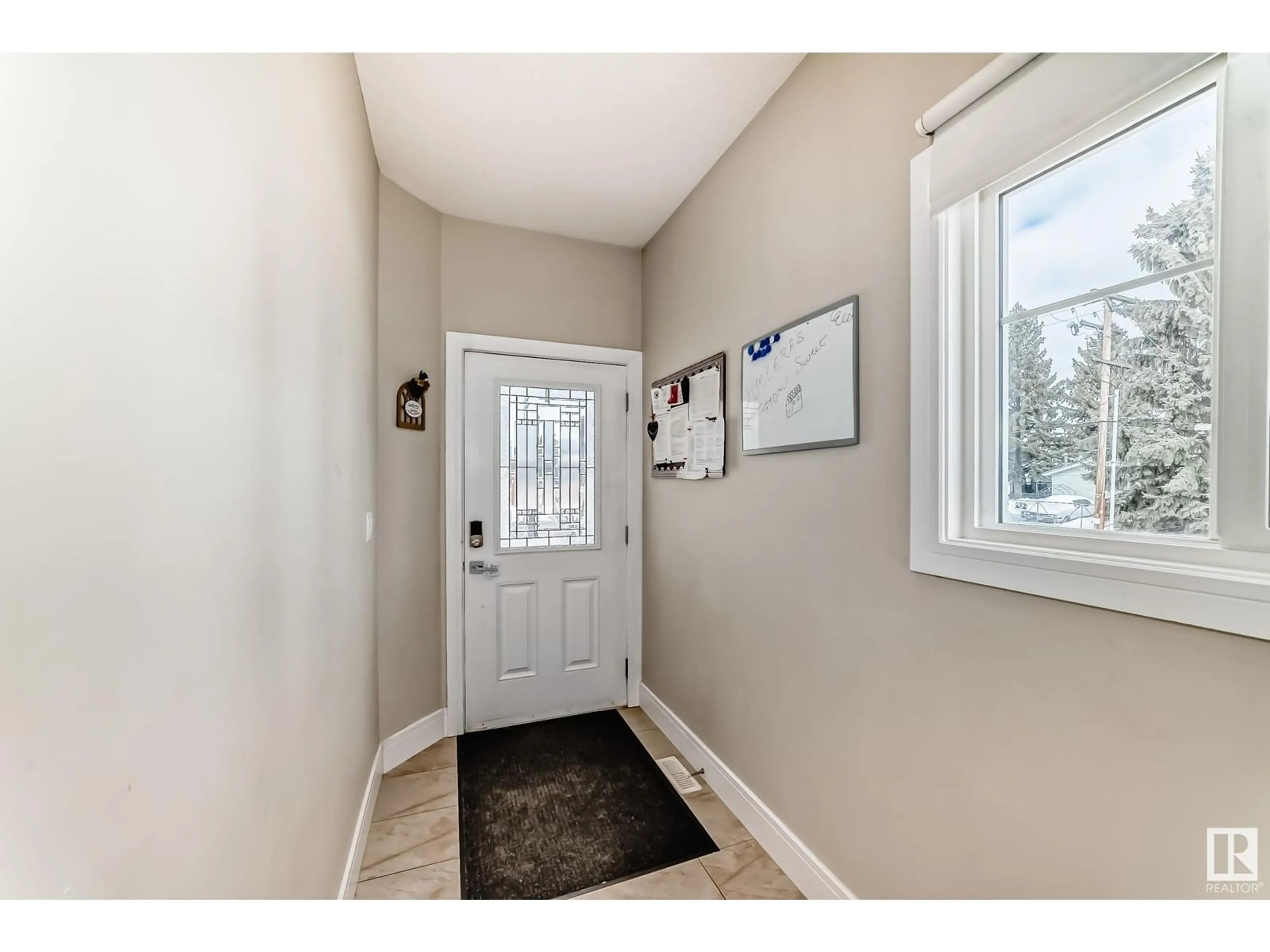 Indoor entryway for 4911 45 ST, Beaumont Alberta T4X2B2