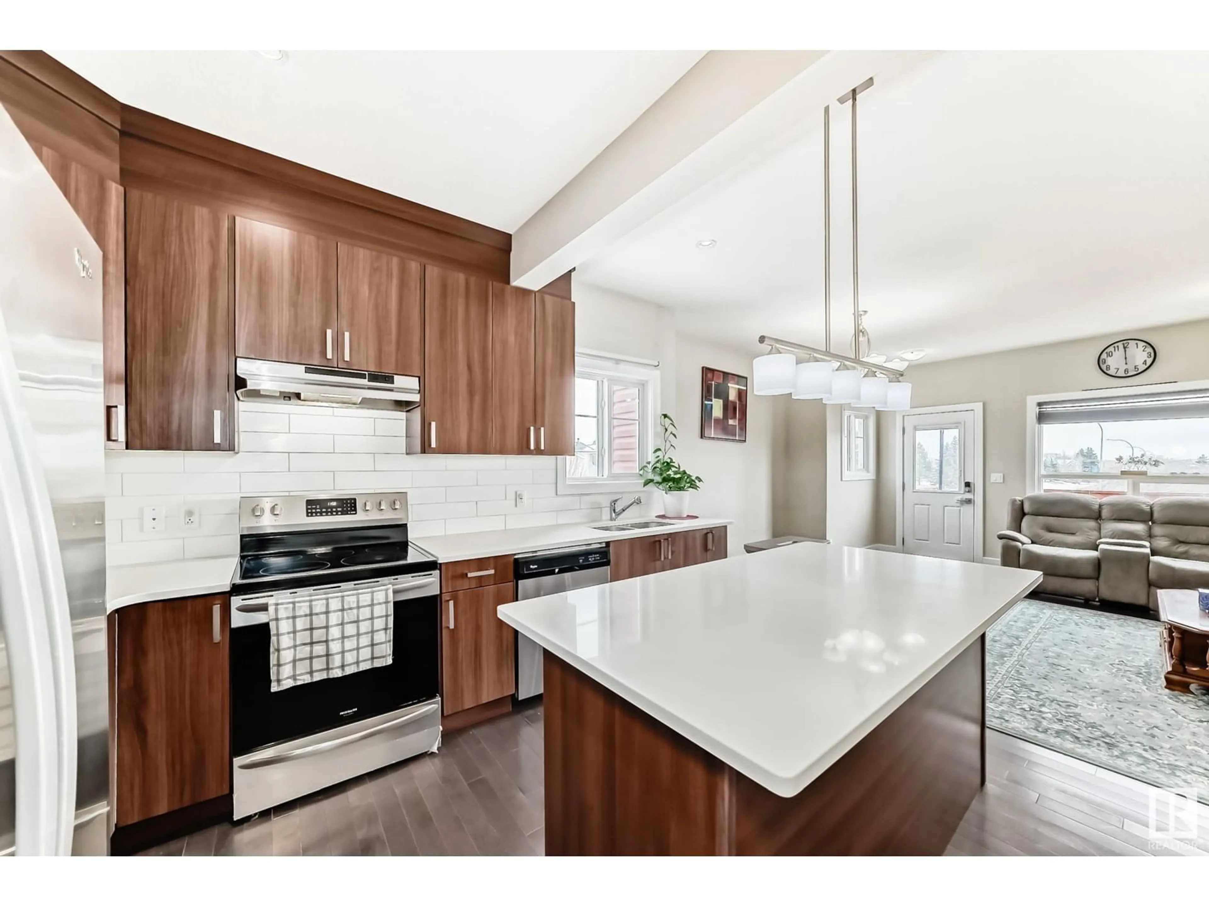 Open concept kitchen, ceramic/tile floor for 4911 45 ST, Beaumont Alberta T4X2B2