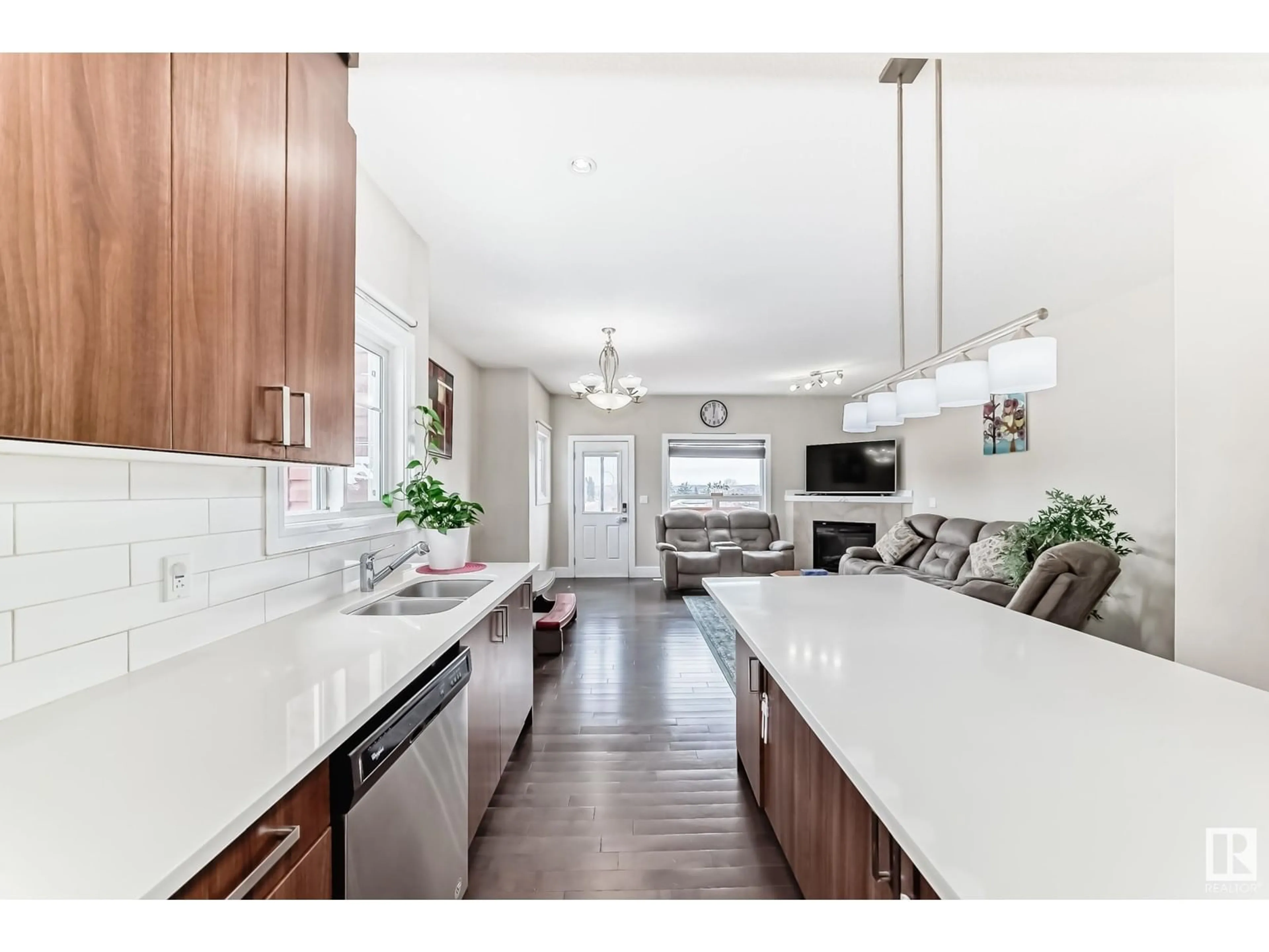 Open concept kitchen, ceramic/tile floor for 4911 45 ST, Beaumont Alberta T4X2B2