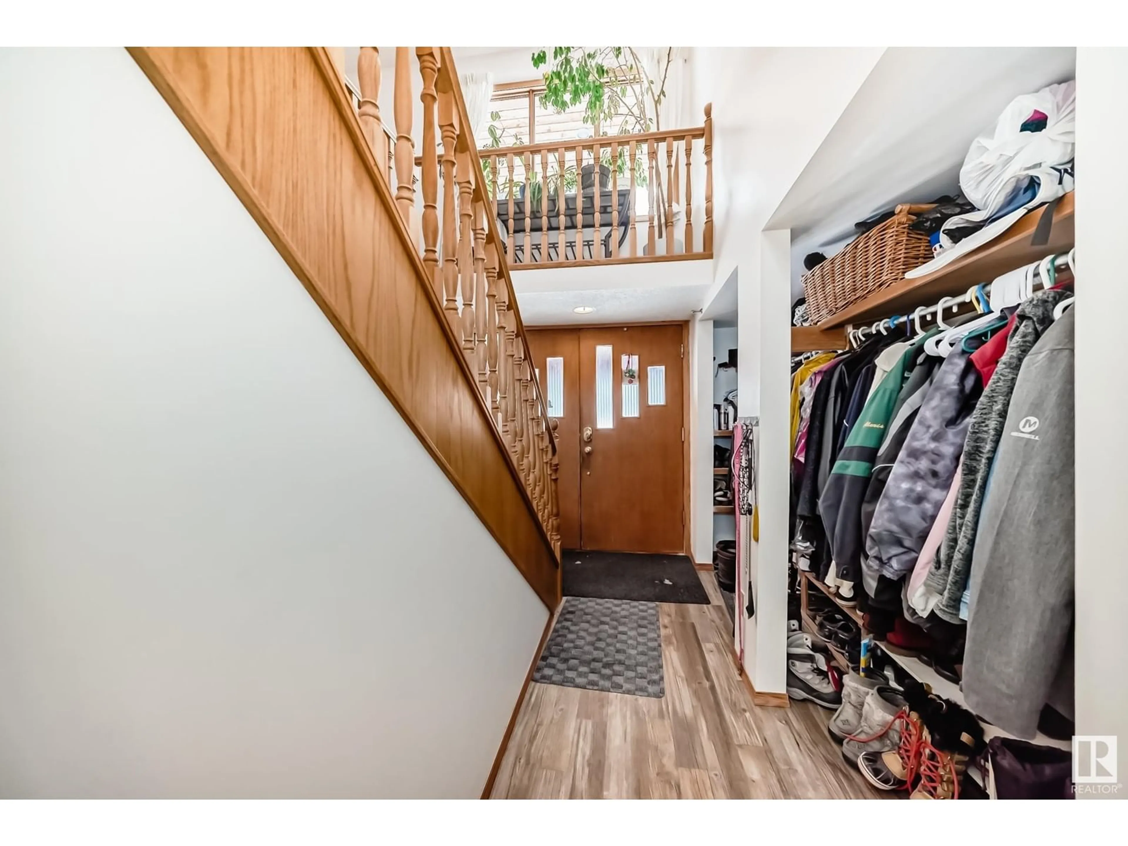 Indoor entryway for #30 - 26321 HGHWAY, Rural Parkland County Alberta T7Y1C7