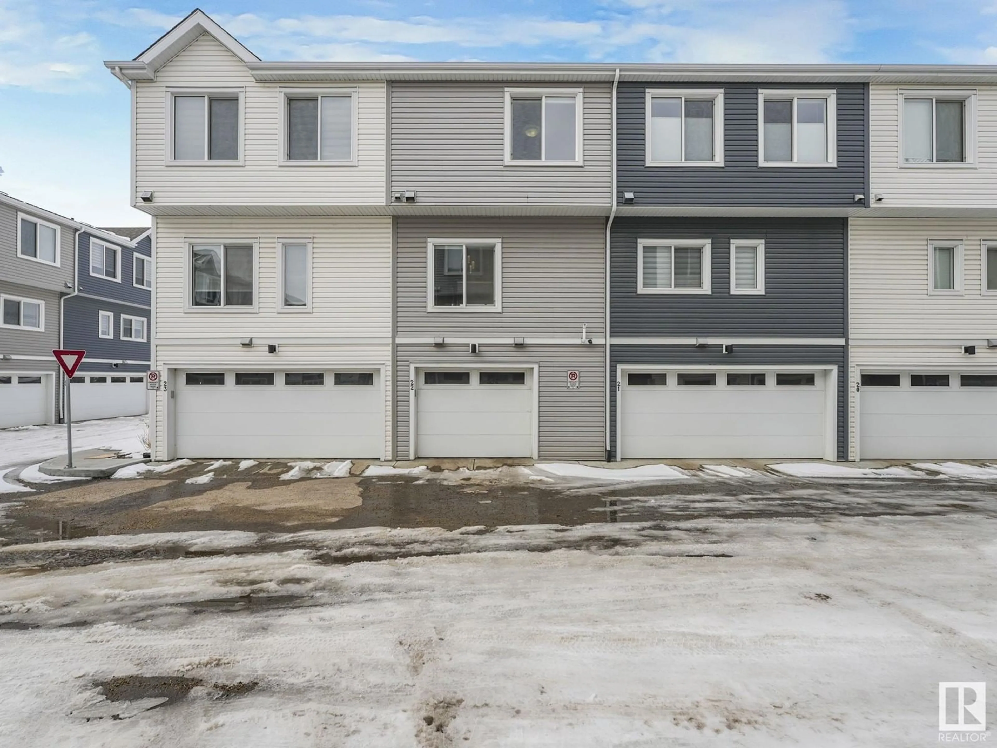 Unknown for 22 215 SADDLEBACK RD NW, Edmonton Alberta T6J5T6