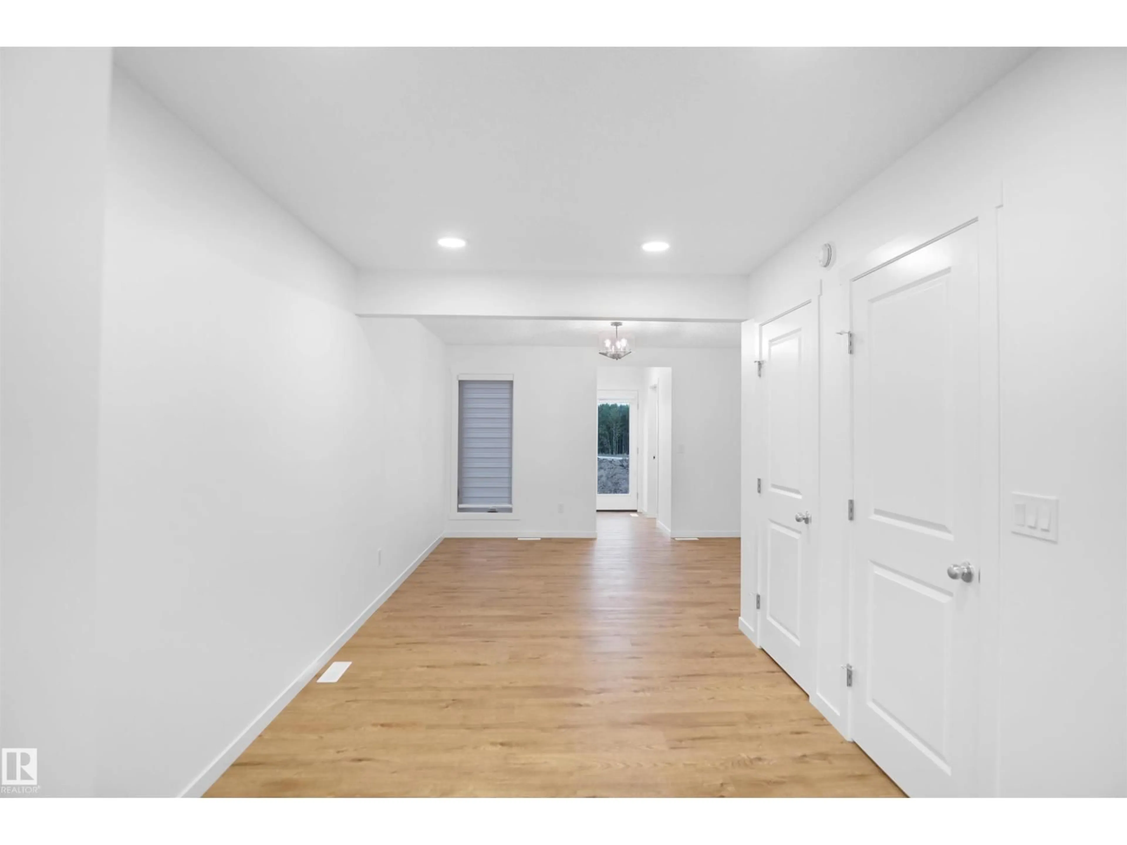 A pic of a room for 4288 KINGLET DR, Edmonton Alberta T5S0T1