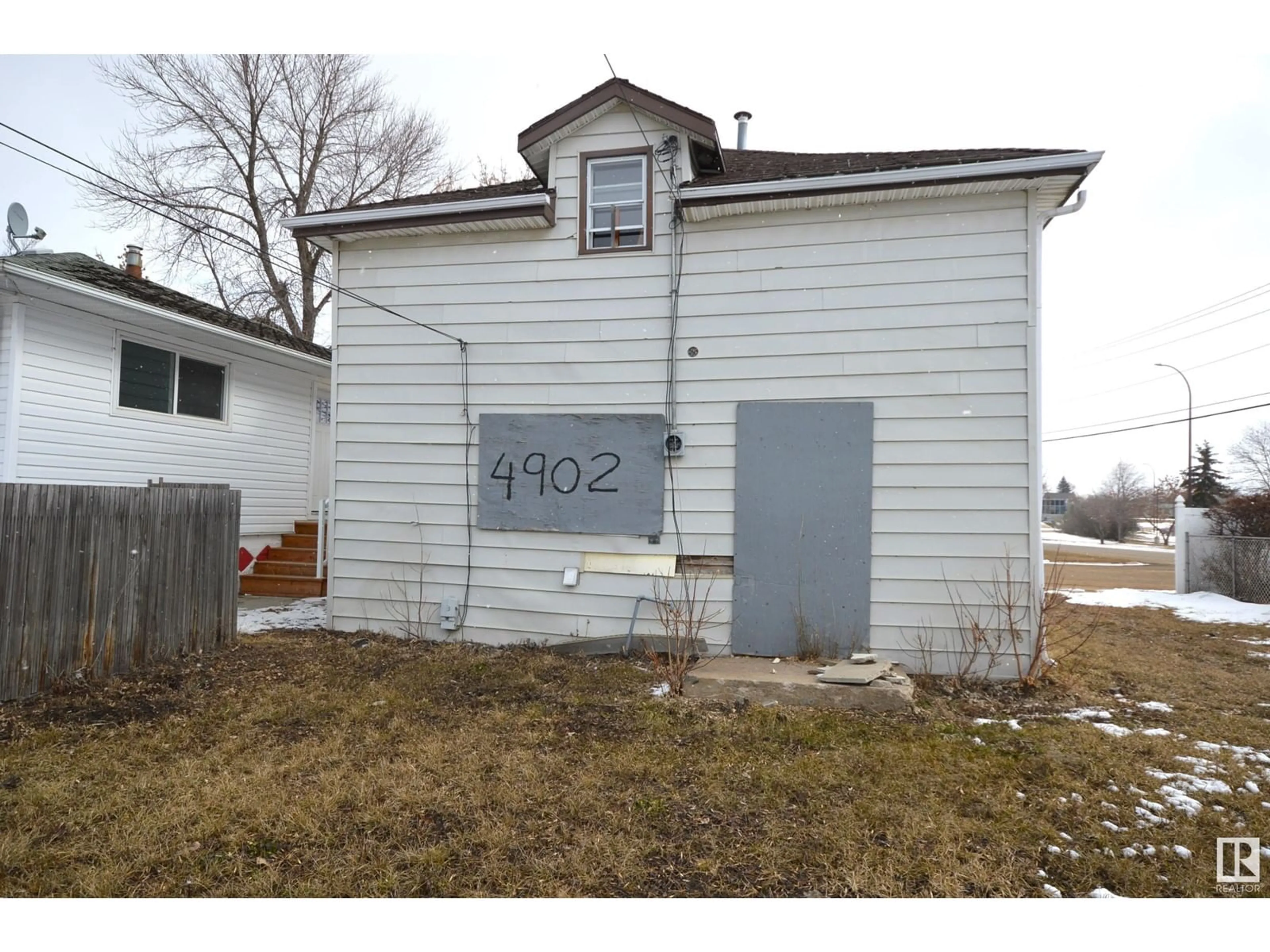Shed for 4902 51A ST, Bonnyville Town Alberta T9N2G3