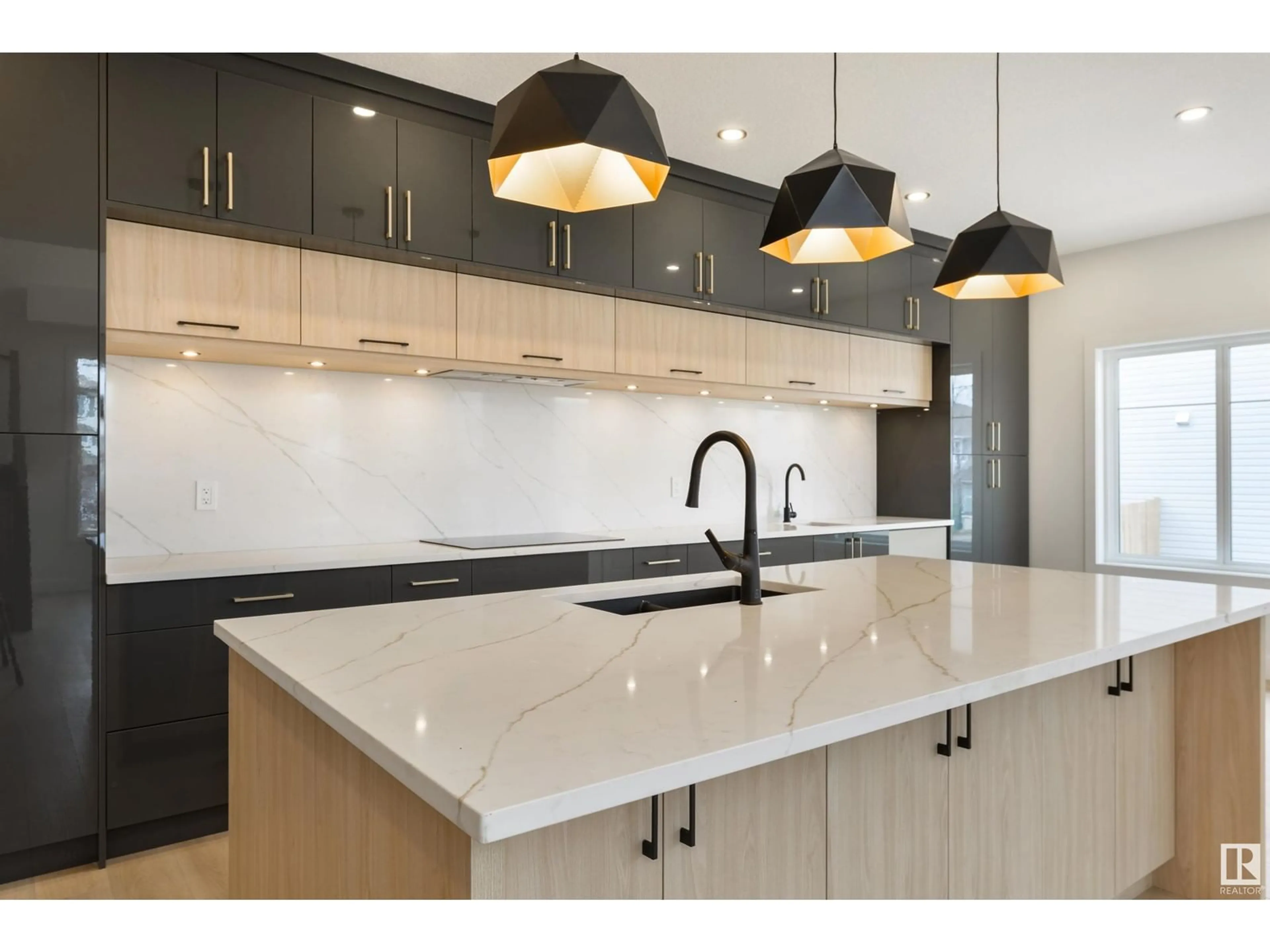 Contemporary kitchen, ceramic/tile floor for 100 RUE MONETTE, Beaumont Alberta T4X1S8