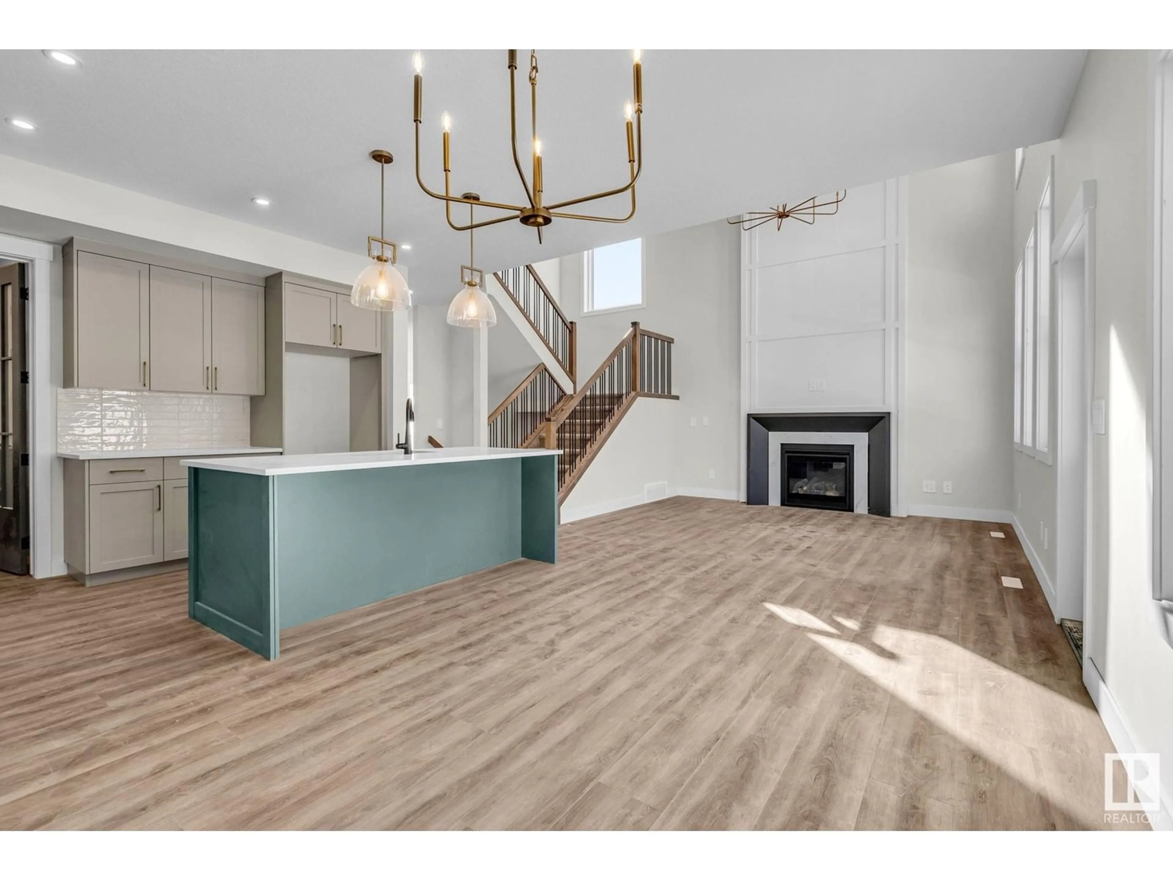 Open concept kitchen, unknown for 92 HEMINGWAY CR, Spruce Grove Alberta T7X3W3