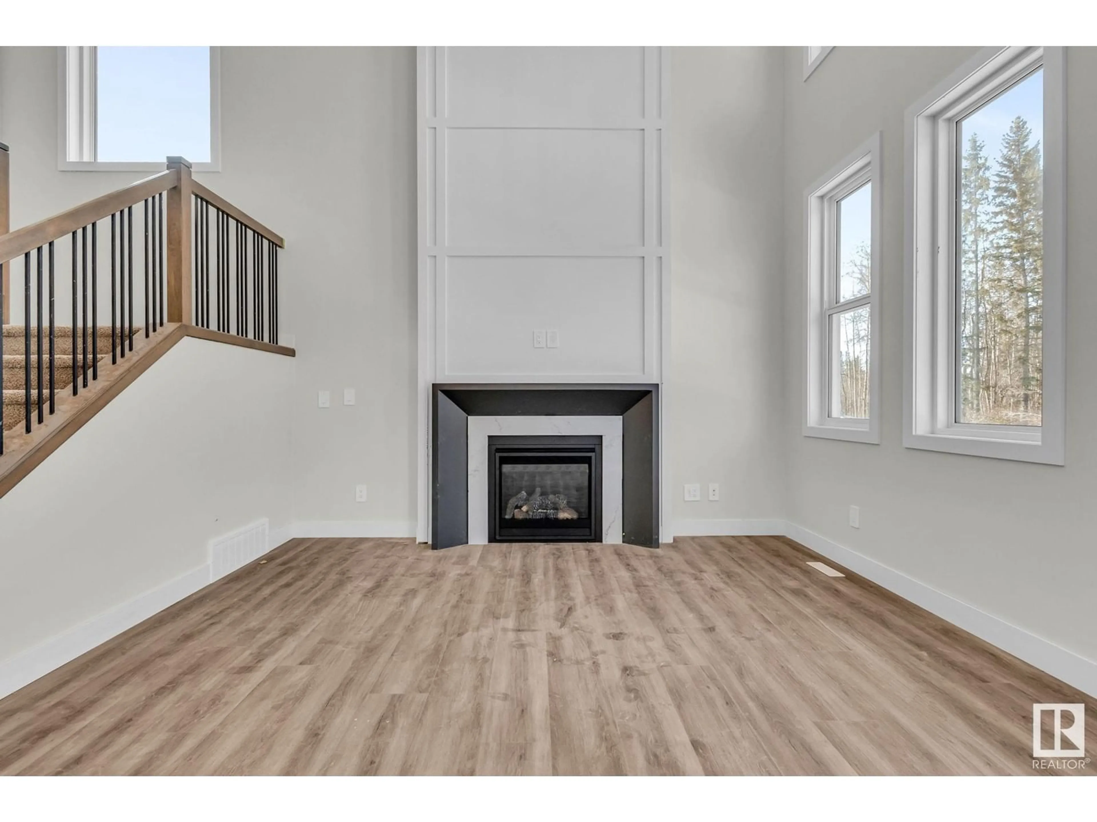 Open concept kitchen, unknown for 92 HEMINGWAY CR, Spruce Grove Alberta T7X3W3