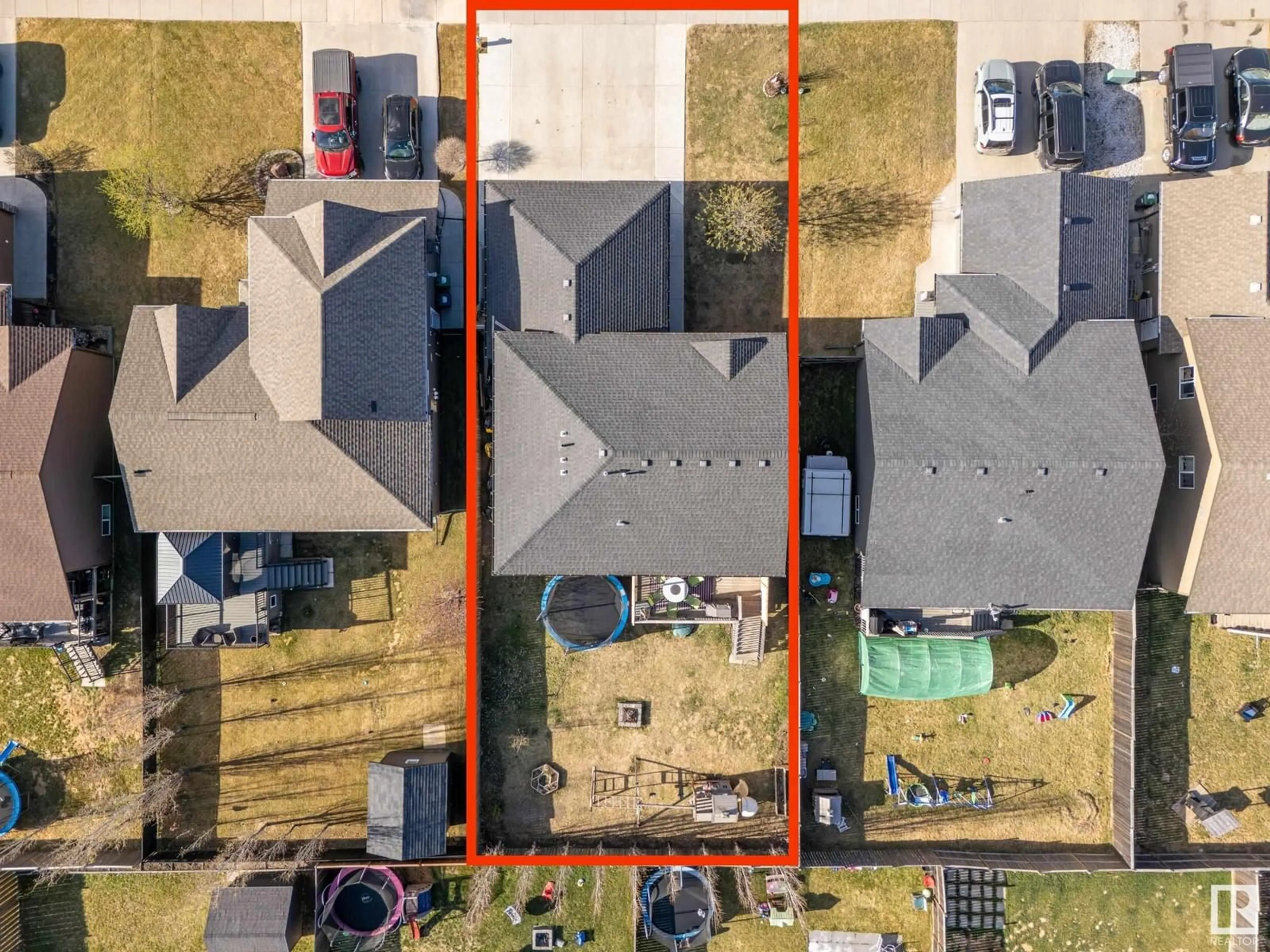 A pic from outside/outdoor area/front of a property/back of a property/a pic from drone, street for 4907 58 AVE, Cold Lake Alberta T9M0E8