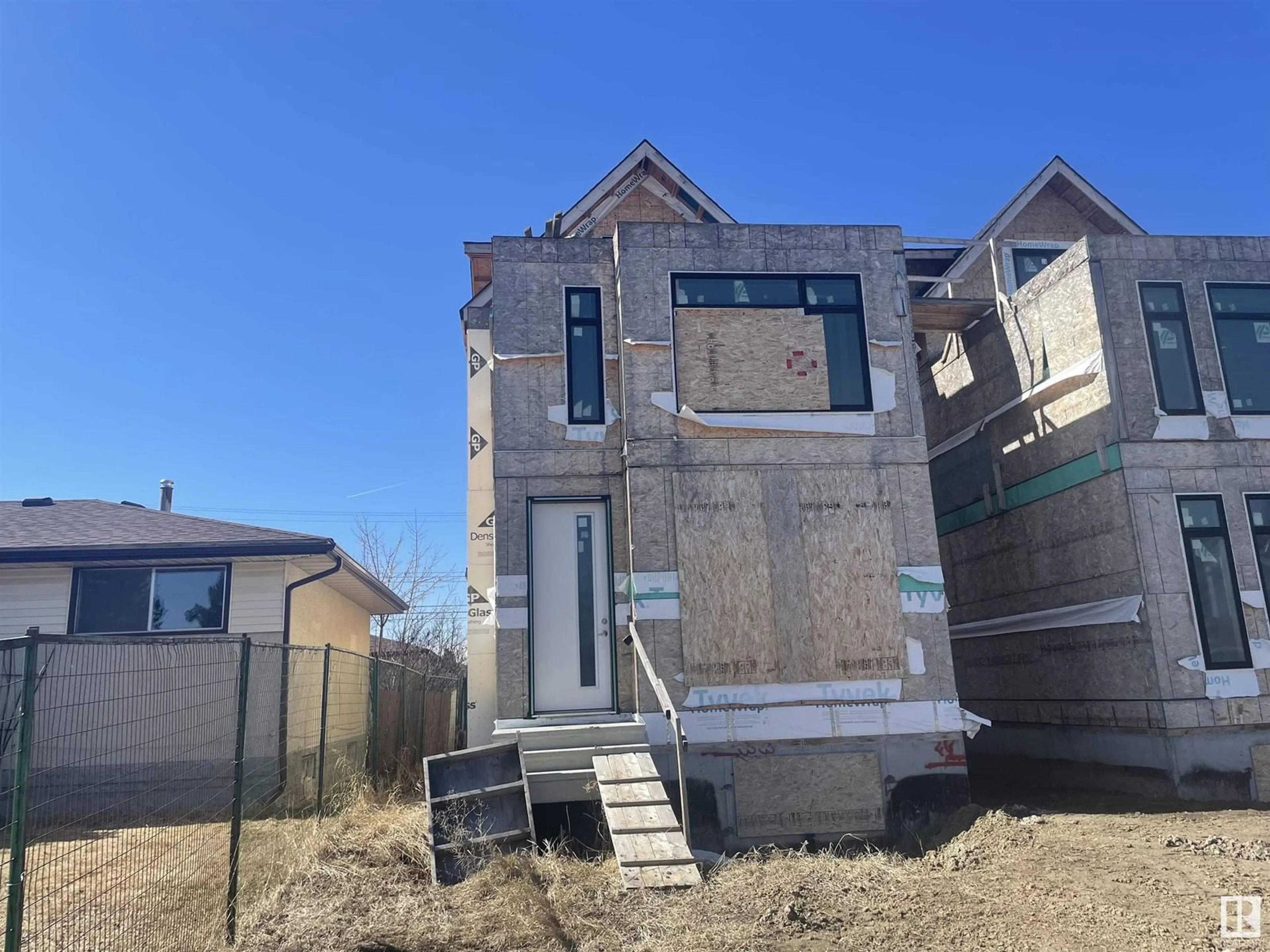 Home with vinyl exterior material, building for NW - 5412 114B ST, Edmonton Alberta T6H3N5