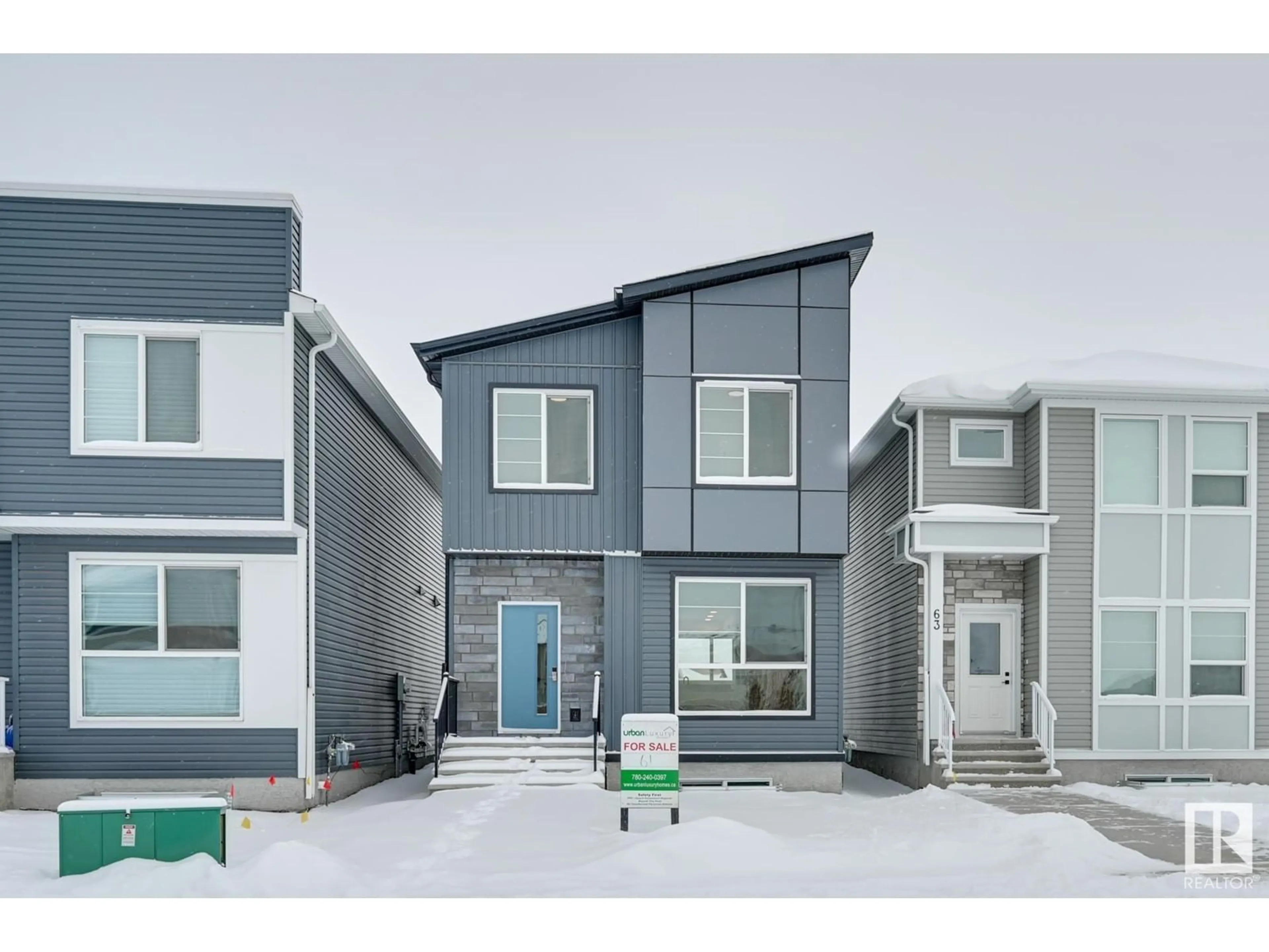 Home with vinyl exterior material, street for 202 STARLING, Fort Saskatchewan Alberta T8L0X9