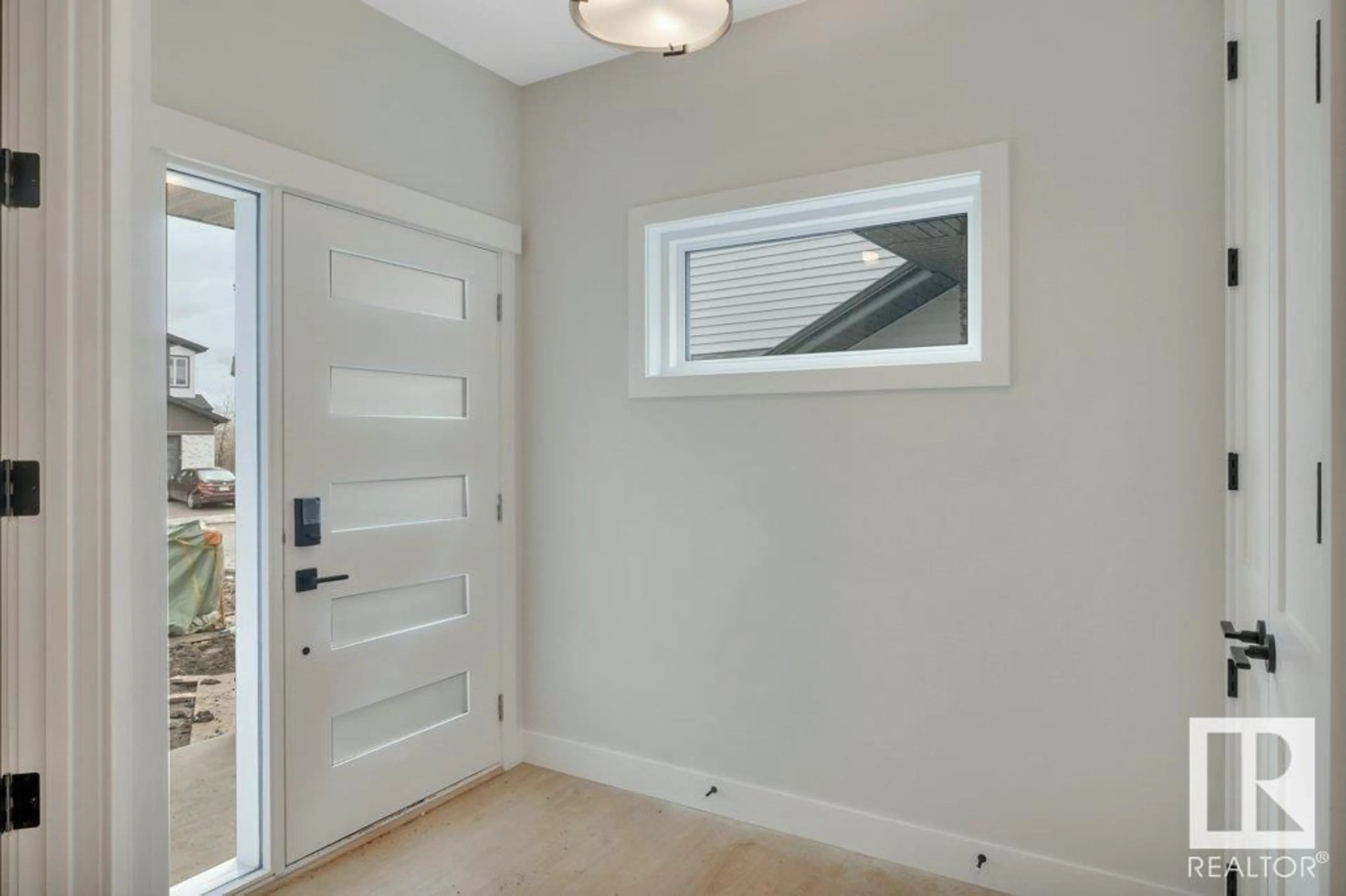 Indoor entryway for SW - 1384 155 ST, Edmonton Alberta T6W5J5