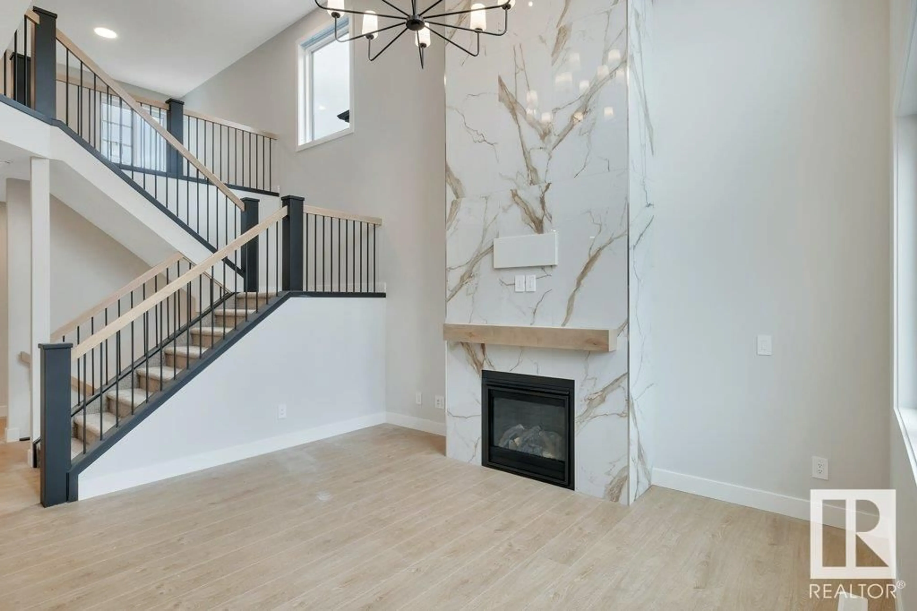 Unknown for SW - 1384 155 ST, Edmonton Alberta T6W5J5
