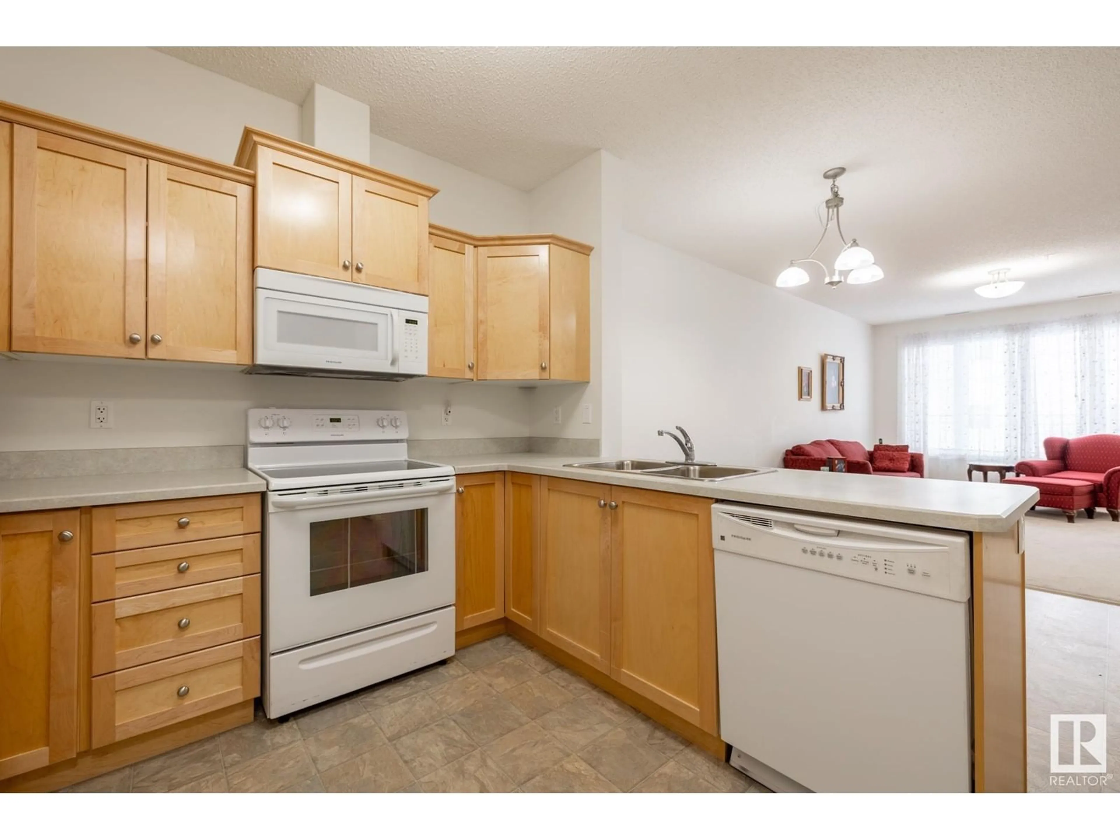Standard kitchen, unknown for 9820 - 117 165 ST, Edmonton Alberta T5P0N3