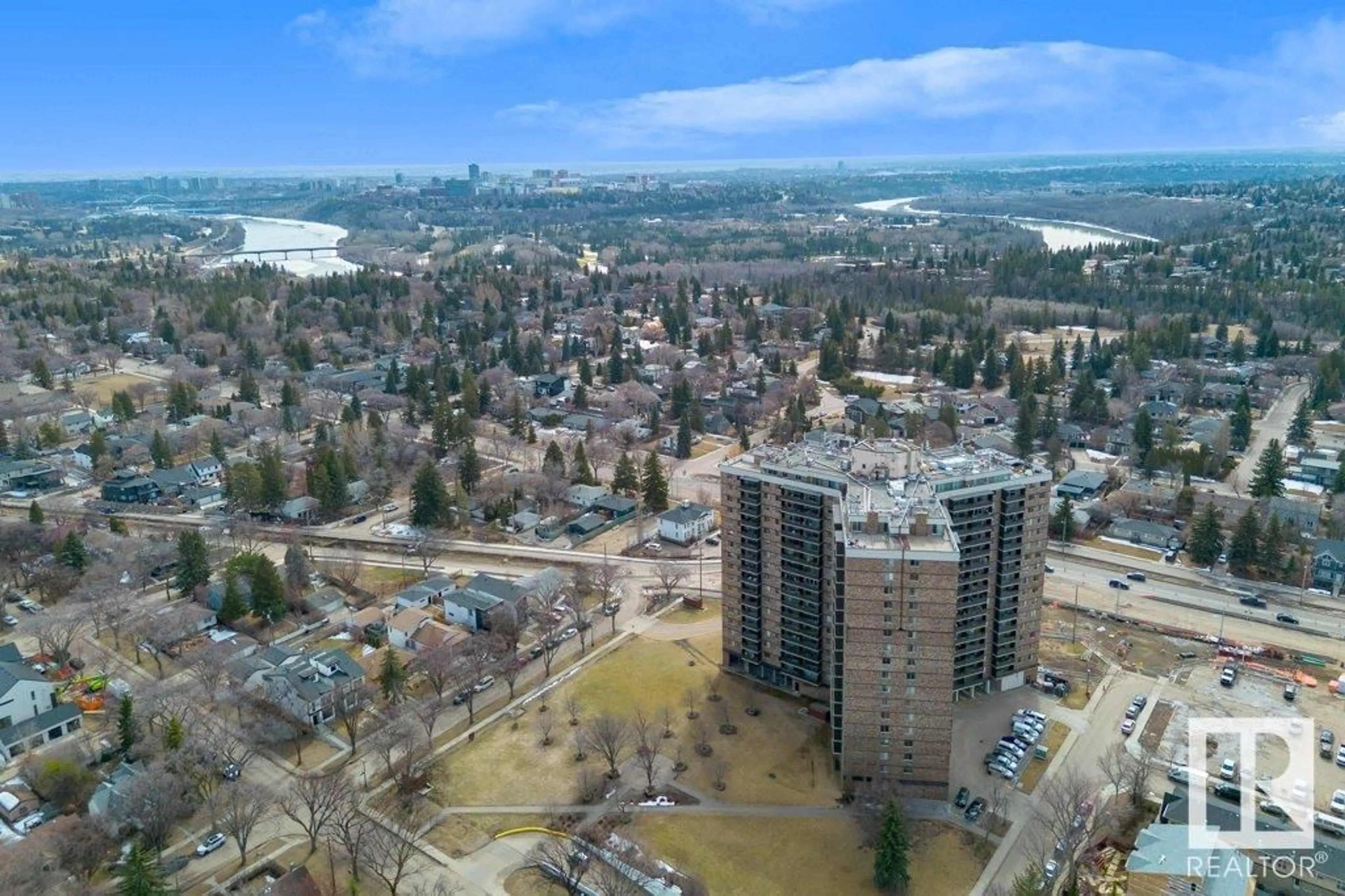 A pic from outside/outdoor area/front of a property/back of a property/a pic from drone, unknown for 13910 - 511 STONY PLAIN RD, Edmonton Alberta T5N3R2