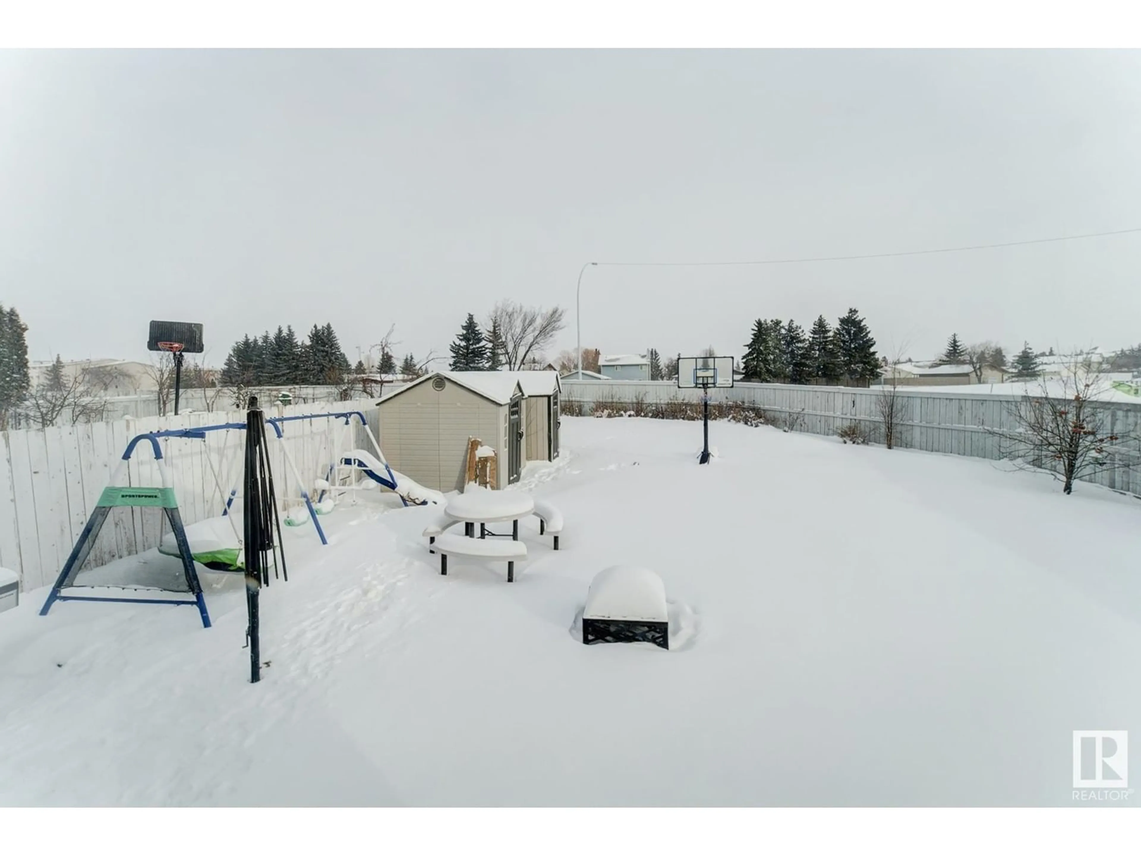 Unknown for 13803 37 ST, Edmonton Alberta T5Y3G5