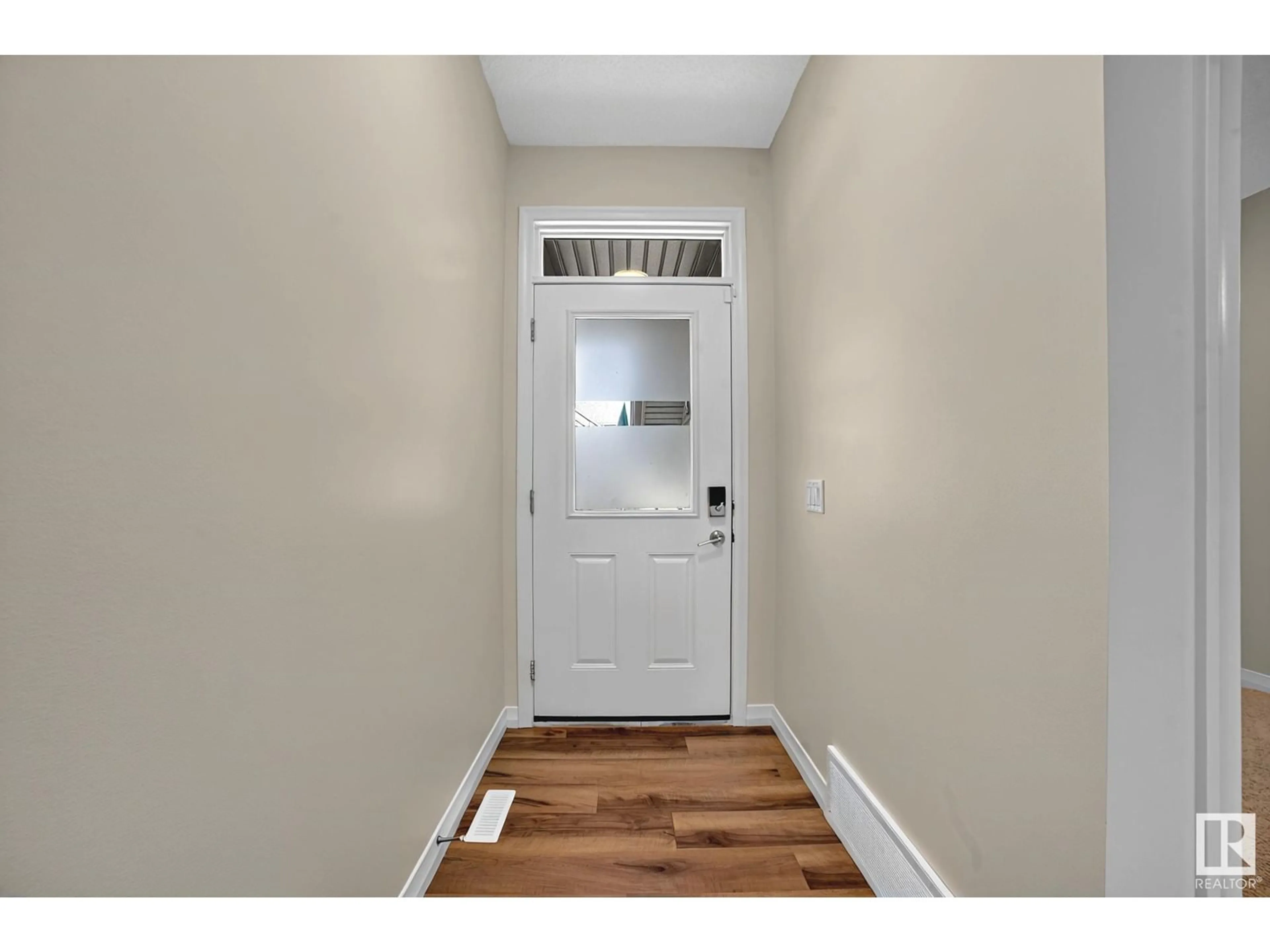 Indoor entryway for NW - 9335 226 ST, Edmonton Alberta T5T7R5