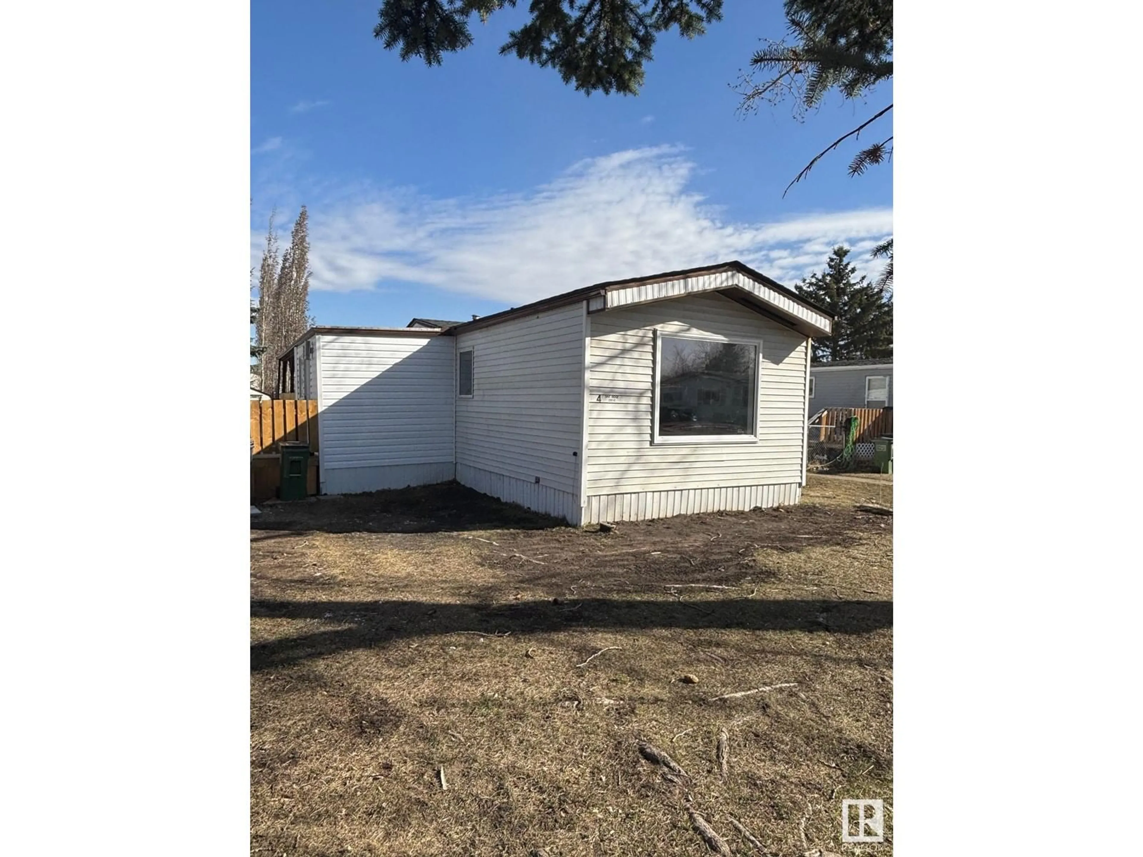 Shed for 4 OAK RIDGE DRIVE, Edmonton Alberta T6P1G8