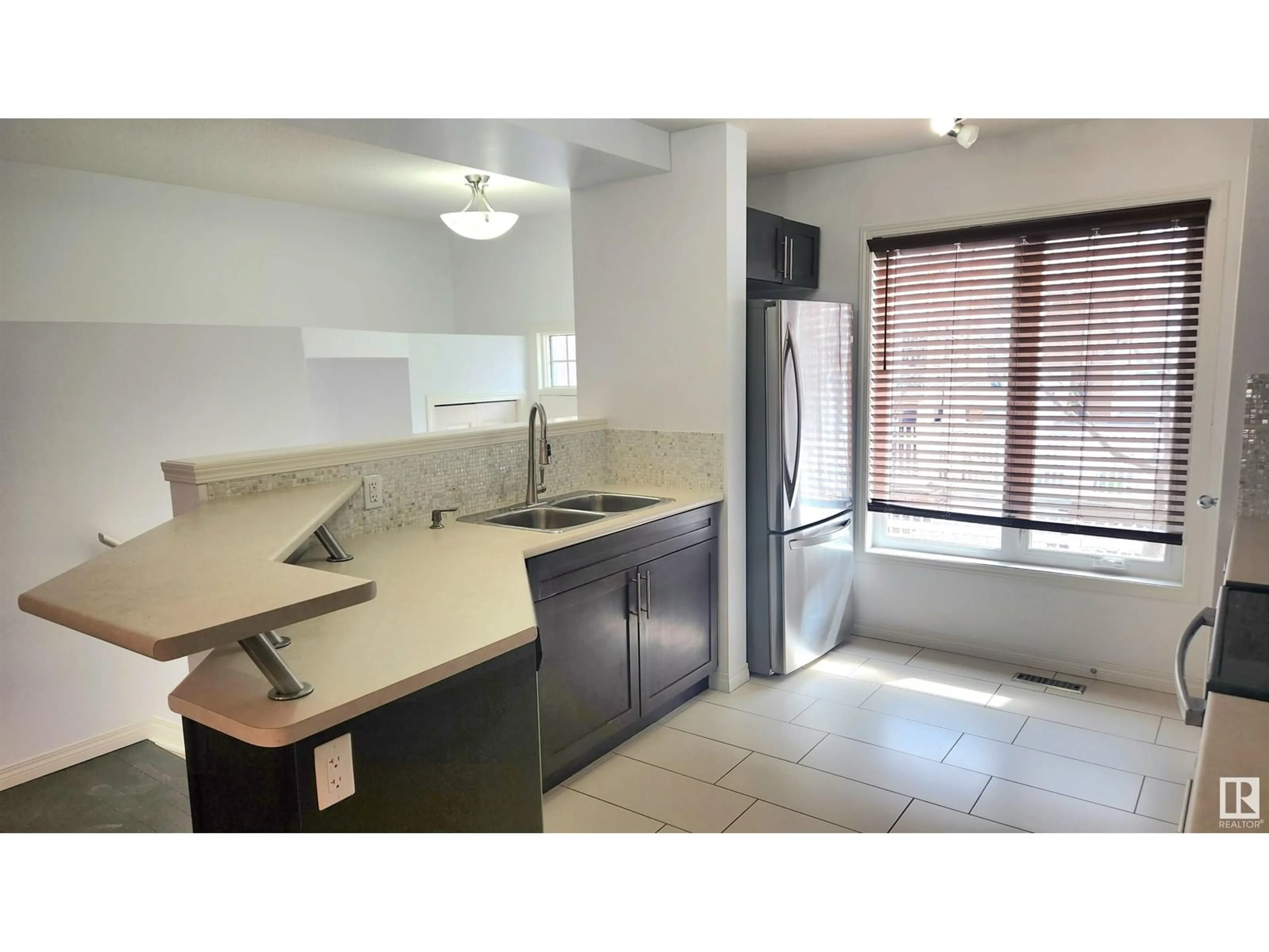 Standard kitchen, ceramic/tile floor for 48 1623 TOWNE CENTRE BV, Edmonton Alberta T6R0S3