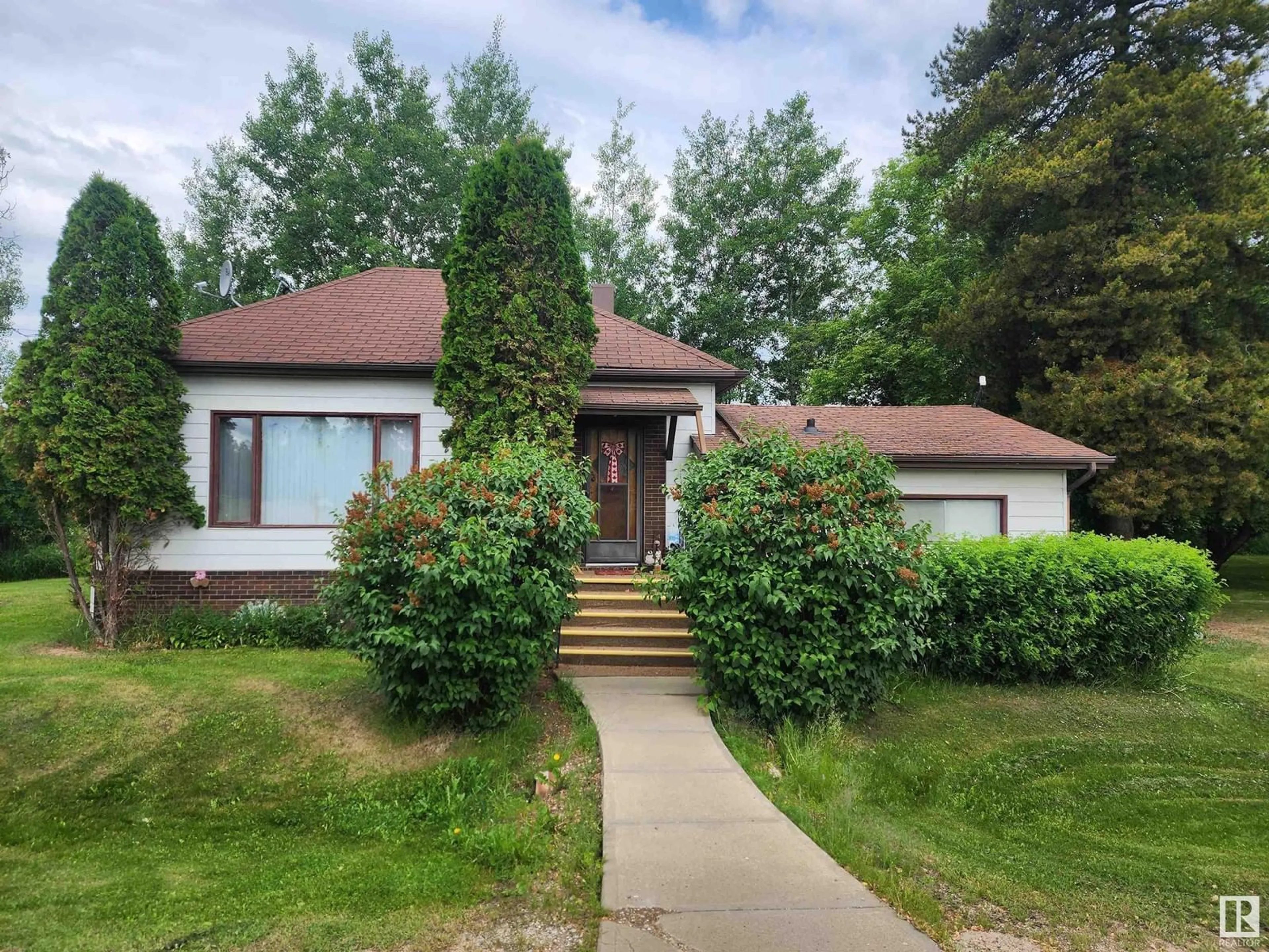 Home with brick exterior material, street for 4902 52 ST, Colinton Alberta T0G0R0