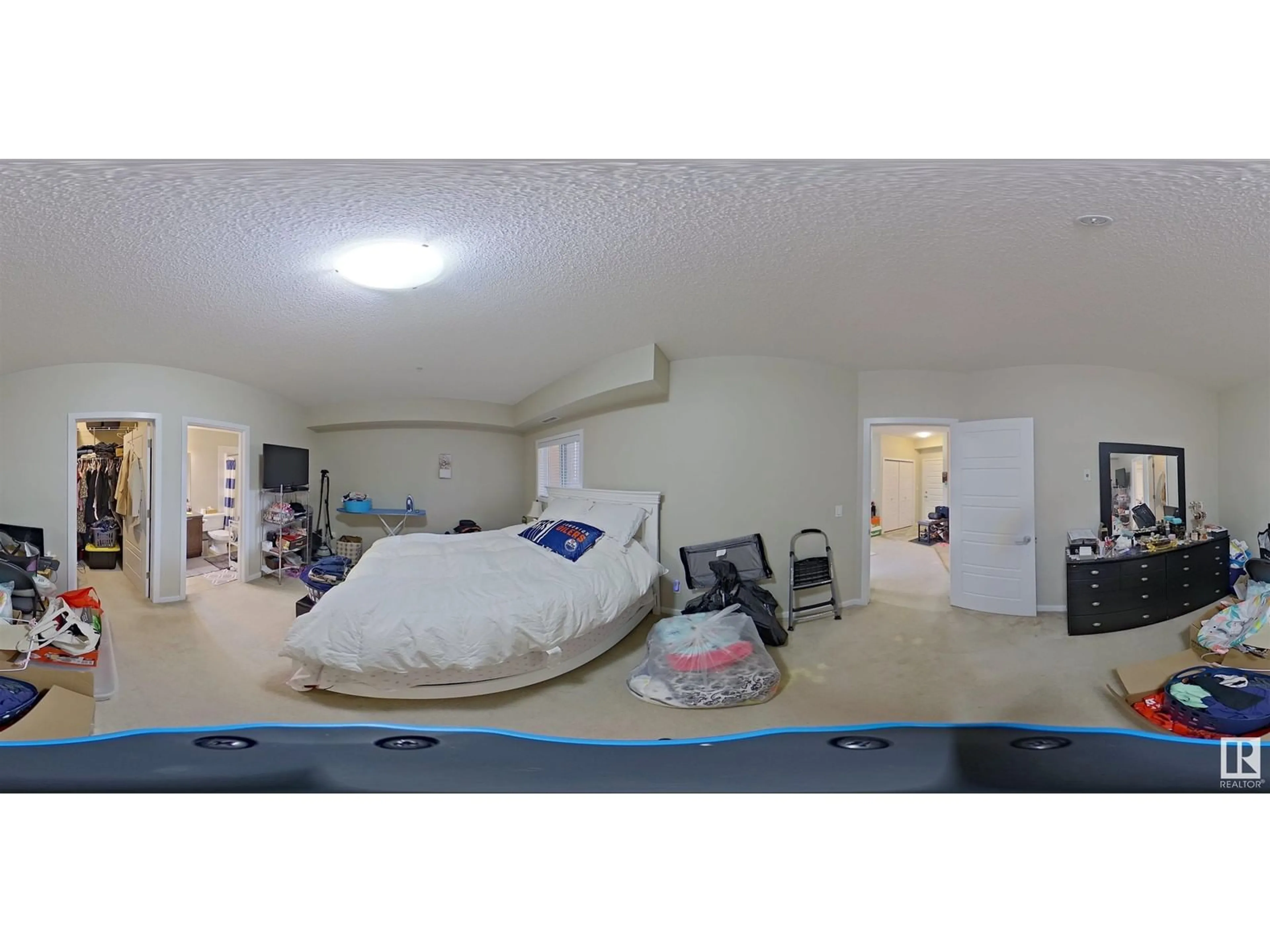 A pic of a room for NW - 13835 155 AV, Edmonton Alberta T6V0B7