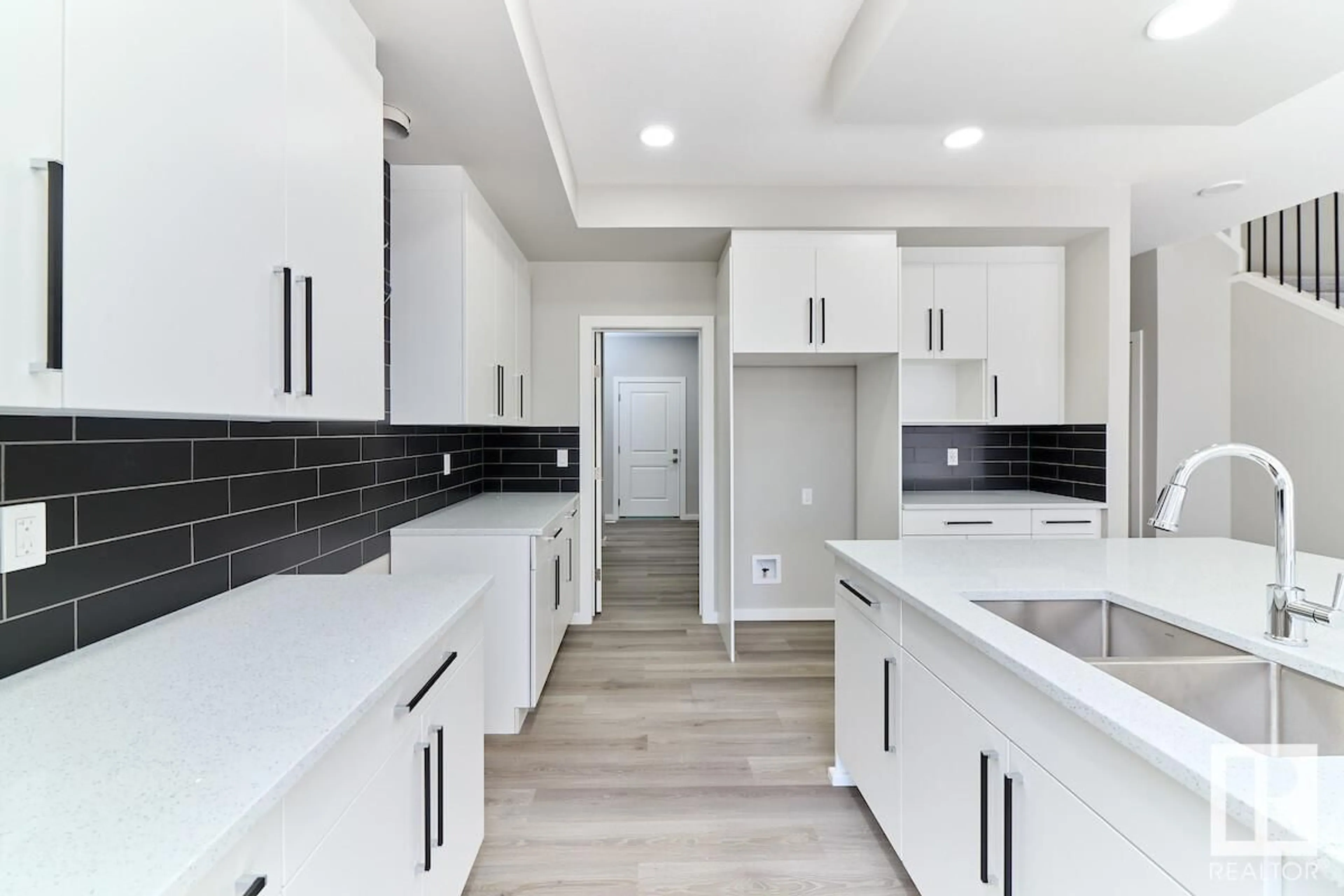 Open concept kitchen, ceramic/tile floor for 40 GAMBEL LO, Spruce Grove Alberta T7X0C9