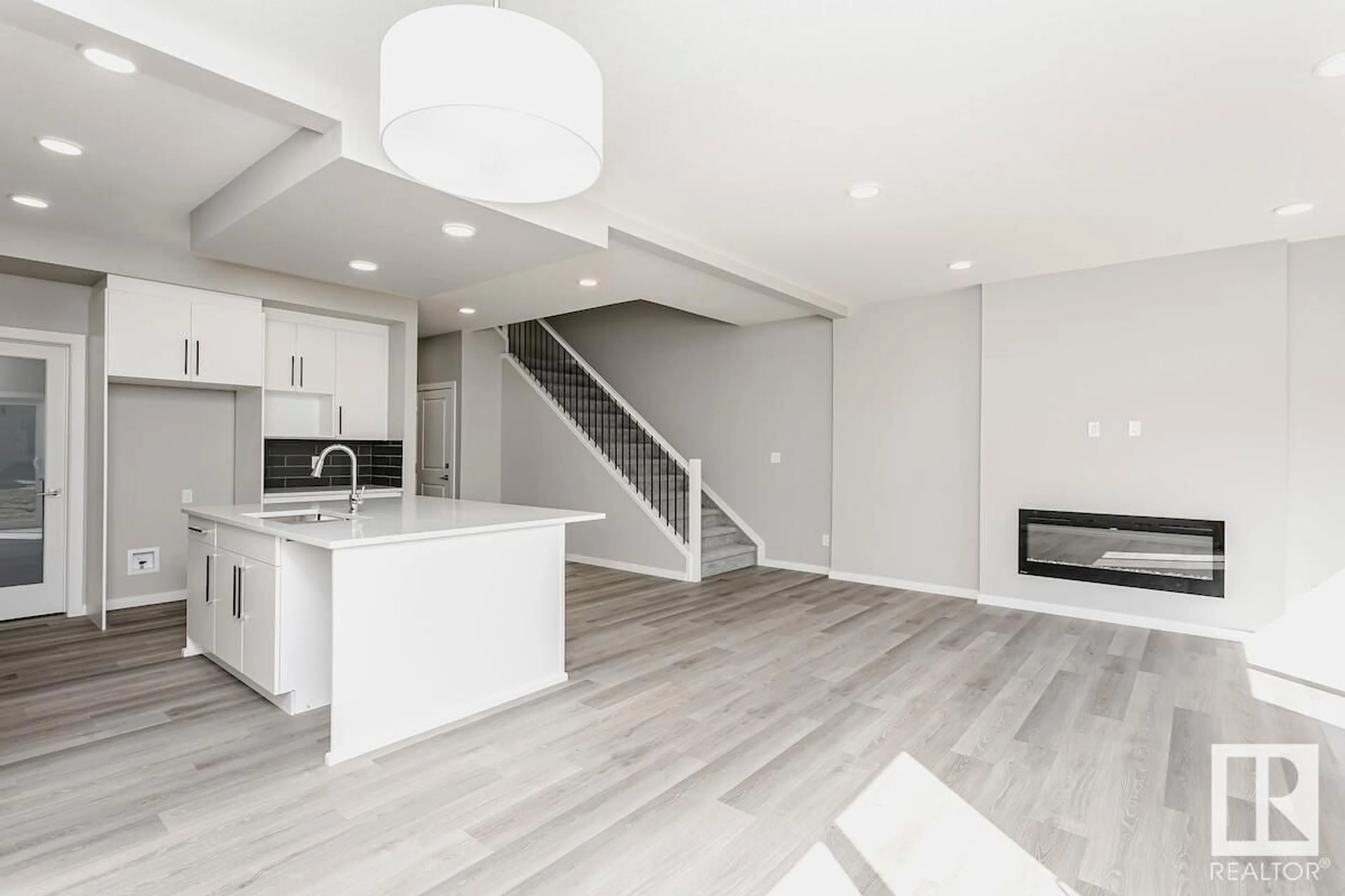 Open concept kitchen, unknown for 40 GAMBEL LO, Spruce Grove Alberta T7X0C9