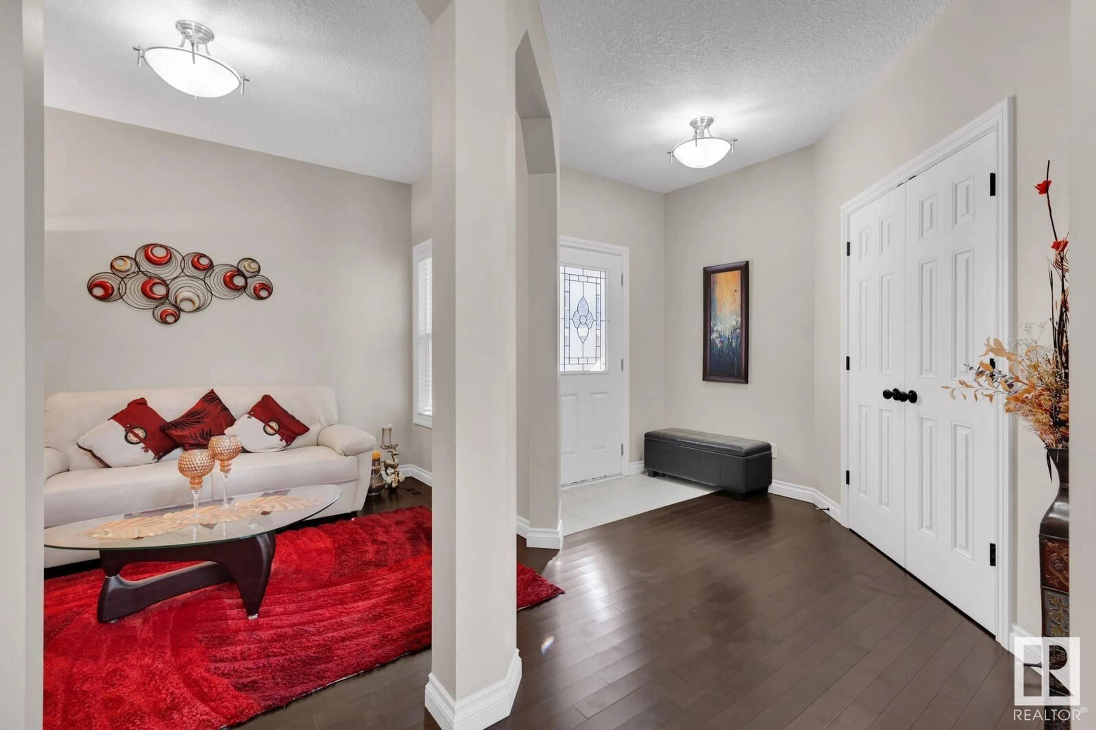Indoor entryway for SW - 8928 23 AV, Edmonton Alberta T6X2C3