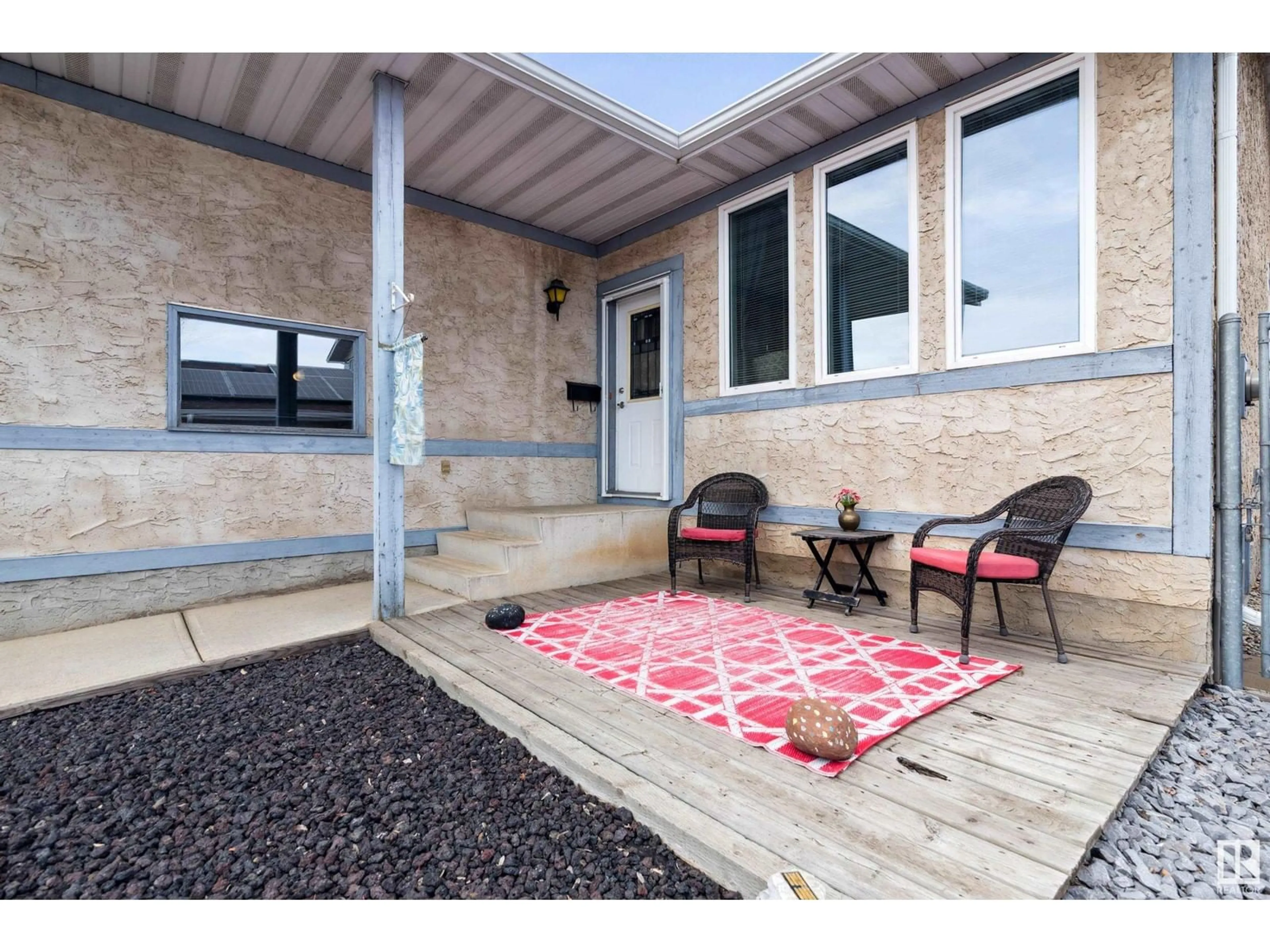 Patio, street for 8218 93 AV, Fort Saskatchewan Alberta T8L3P1