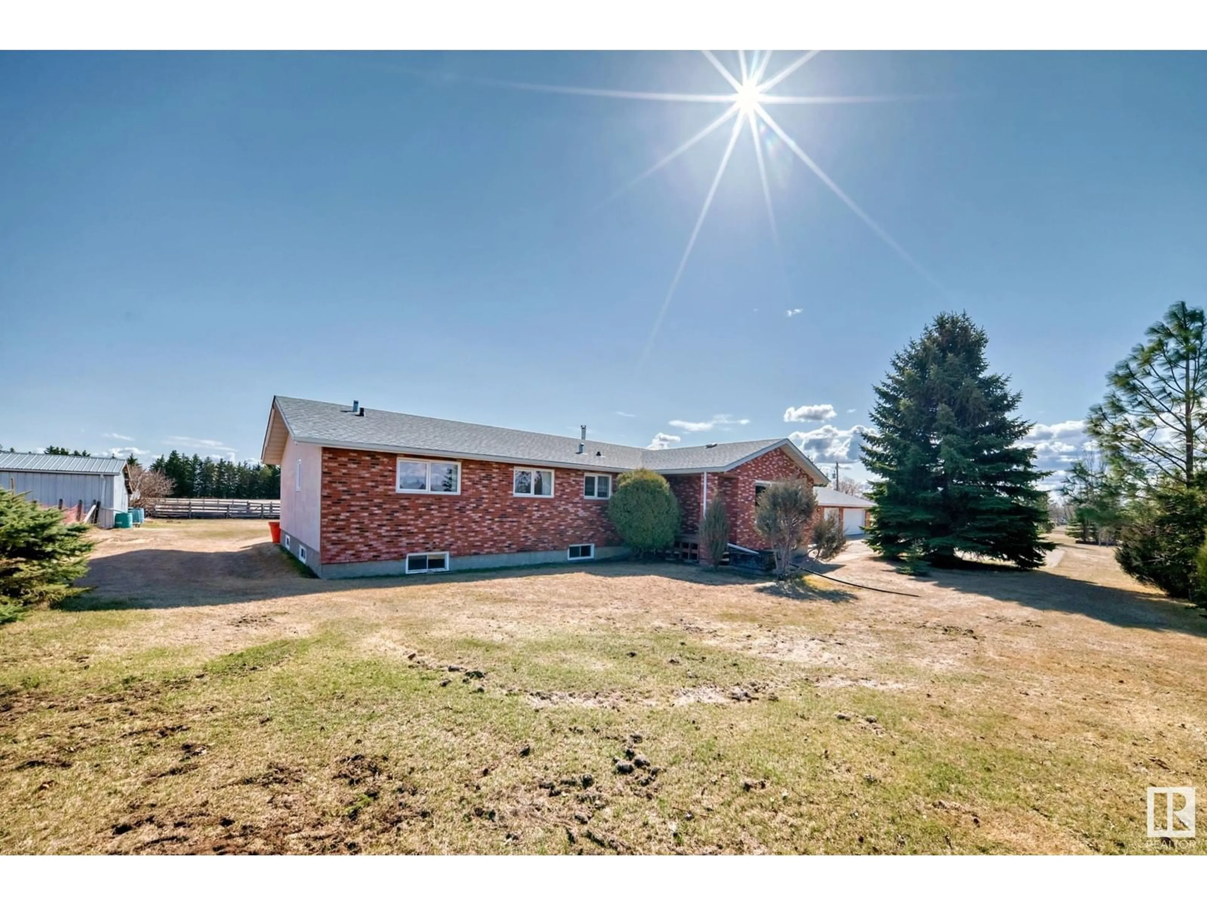 A pic from outside/outdoor area/front of a property/back of a property/a pic from drone, building for NE - 1850 232 AV, Edmonton Alberta T5Y6J2