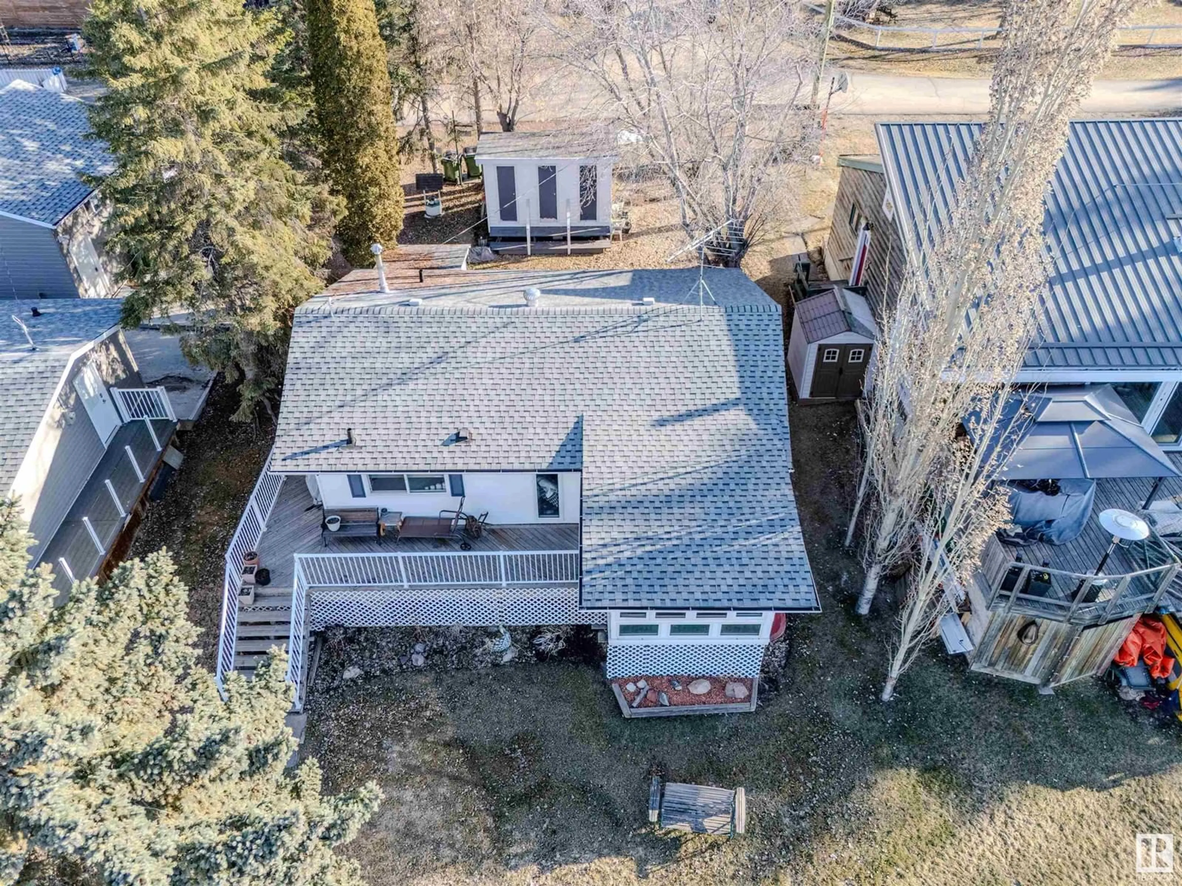 A pic from outside/outdoor area/front of a property/back of a property/a pic from drone, building for 316 3 STREET, Rural Lac Ste. Anne County Alberta T0E1A0