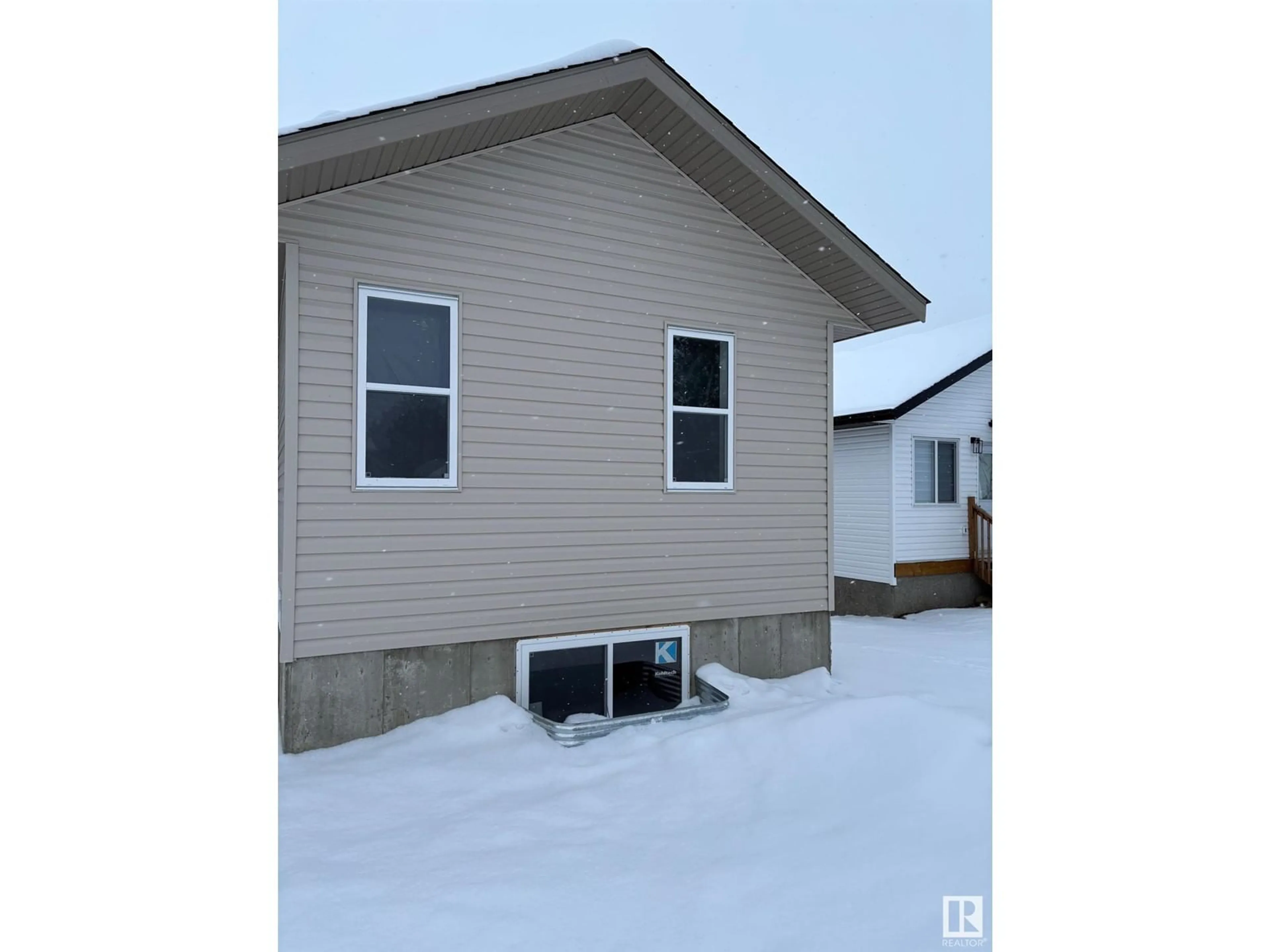 Unknown for 7413 44 AV, Camrose Alberta T4V5C9