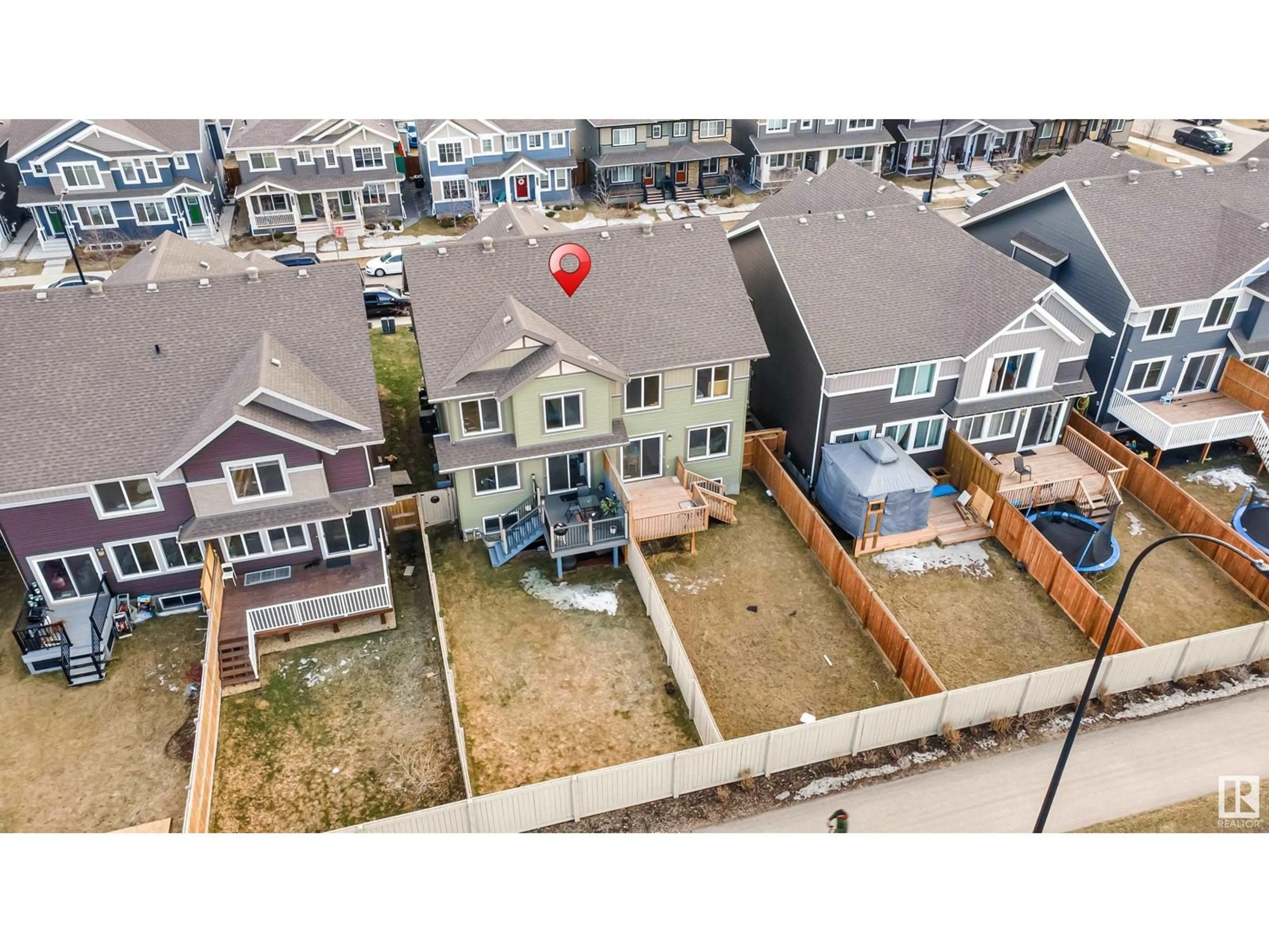 A pic from outside/outdoor area/front of a property/back of a property/a pic from drone, unknown for 2769 CHOKECHERRY PL, Edmonton Alberta T6X2J9
