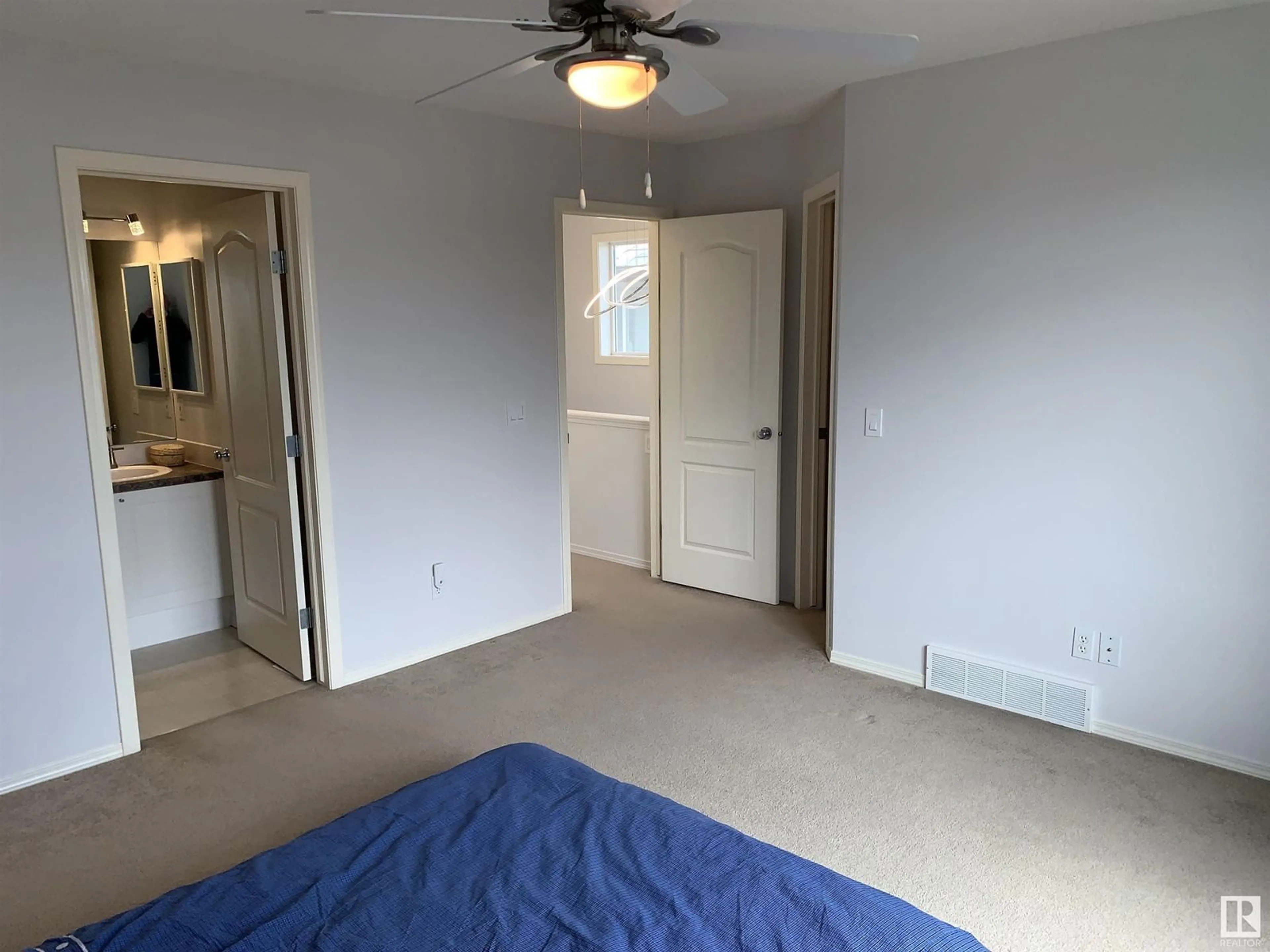 A pic of a room for 207 ARBOUR MEADOWS CL, Calgary Alberta T3G5J3