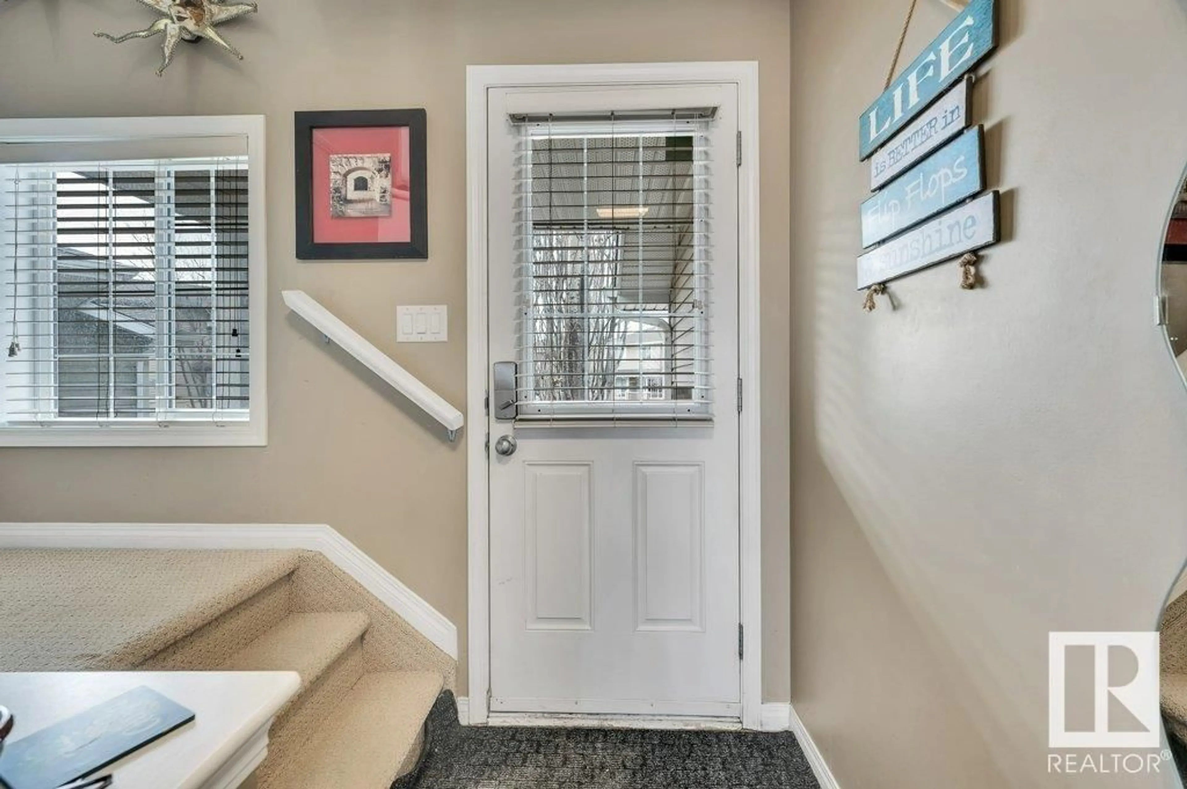 Indoor entryway for NW - 2913 23 ST, Edmonton Alberta T6T2B2