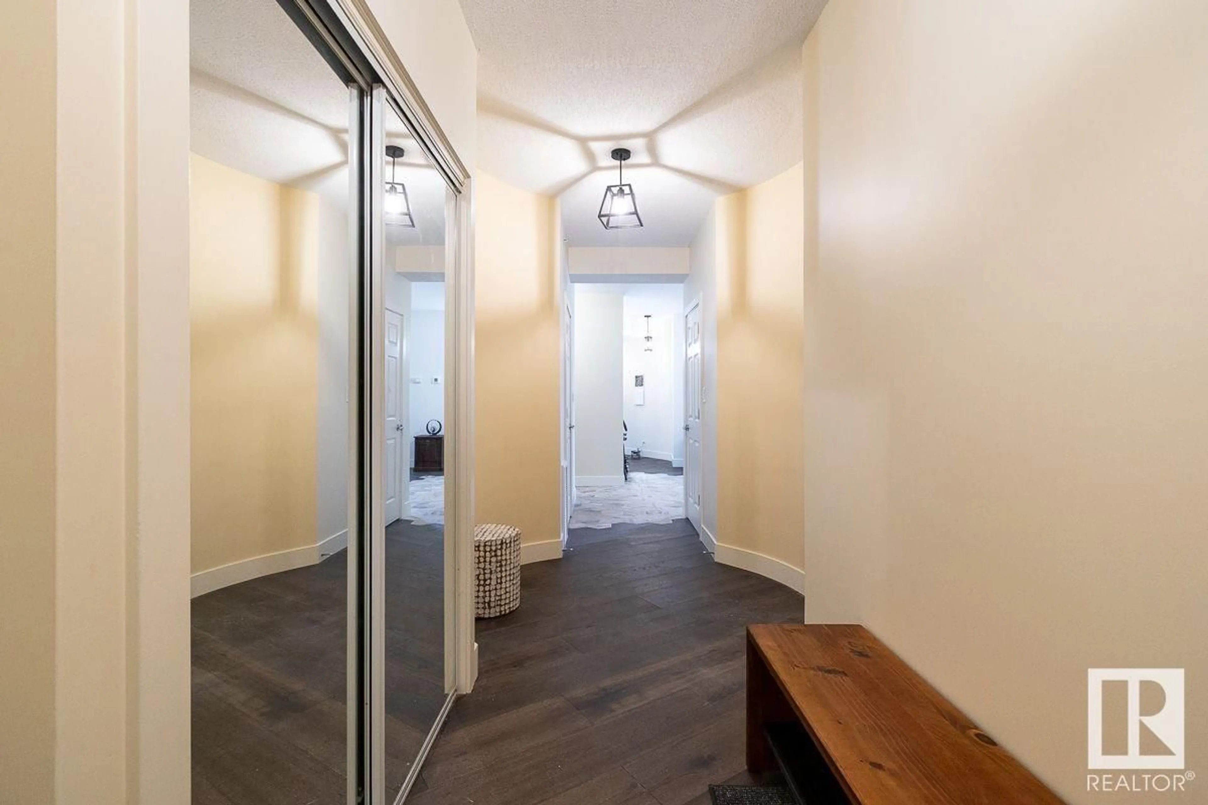 Indoor foyer for 707 - 10108 125 ST, Edmonton Alberta T5N4B6