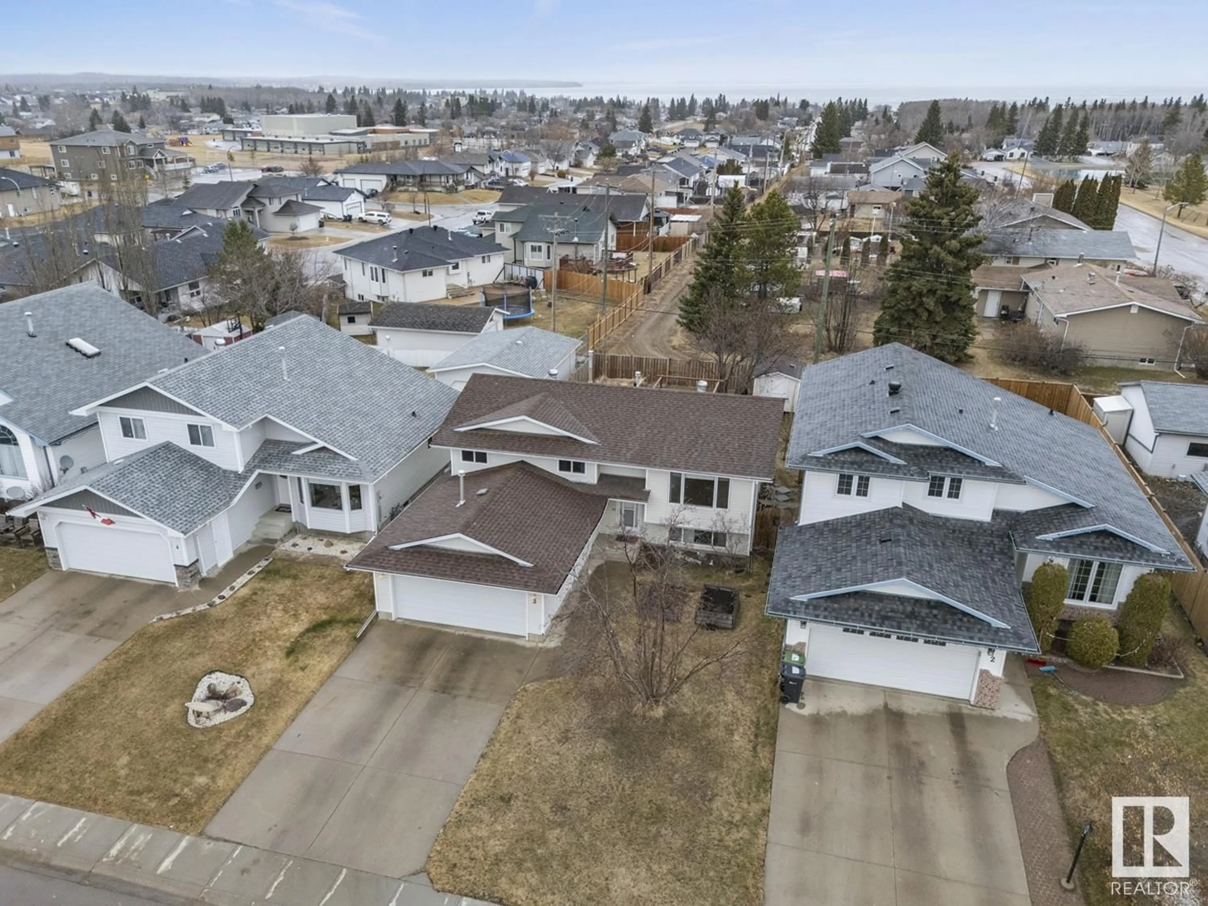 A pic from outside/outdoor area/front of a property/back of a property/a pic from drone, street for 3 SAMMUT PL, Cold Lake Alberta T9M1L5