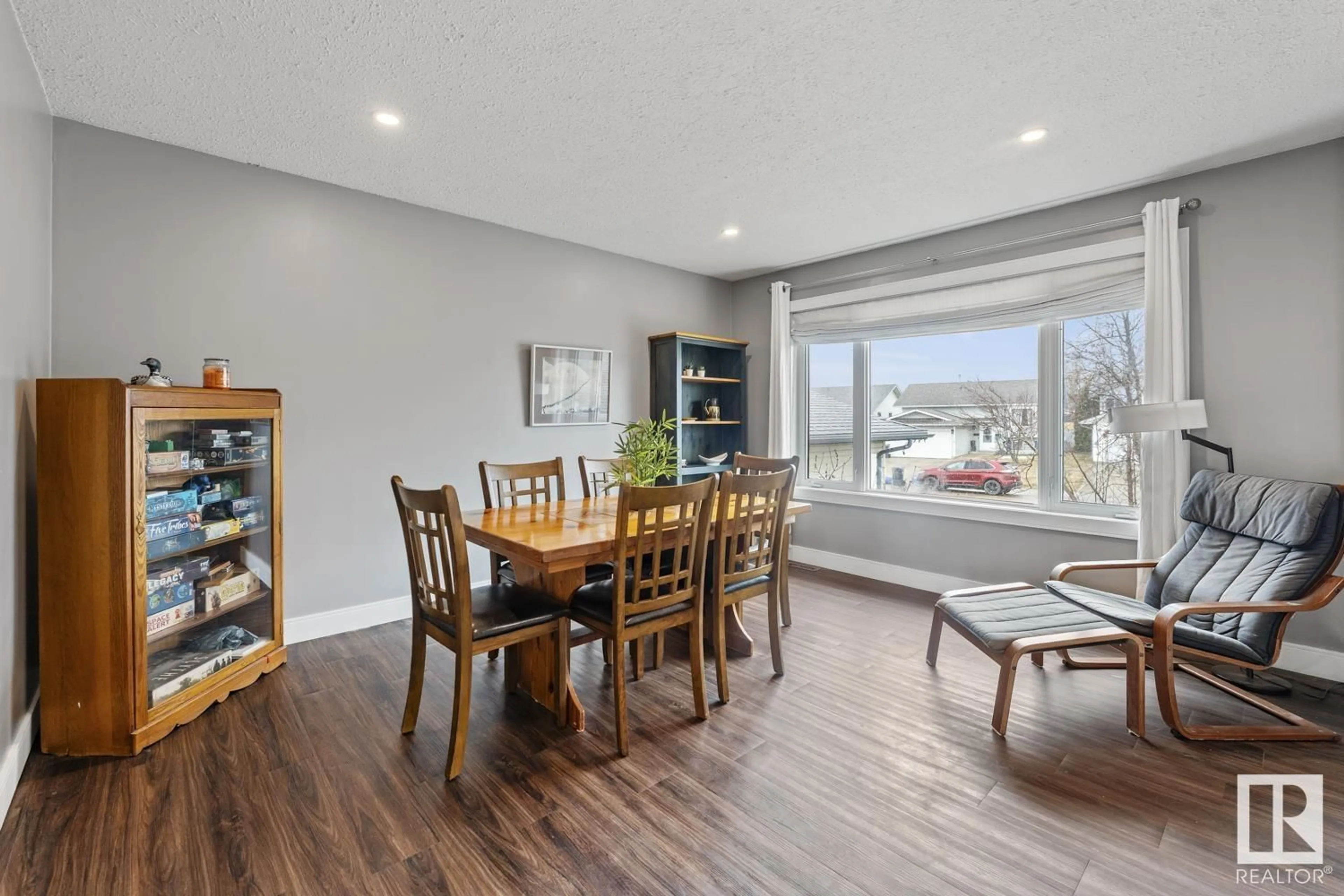 Dining room, wood/laminate floor for 3 SAMMUT PL, Cold Lake Alberta T9M1L5