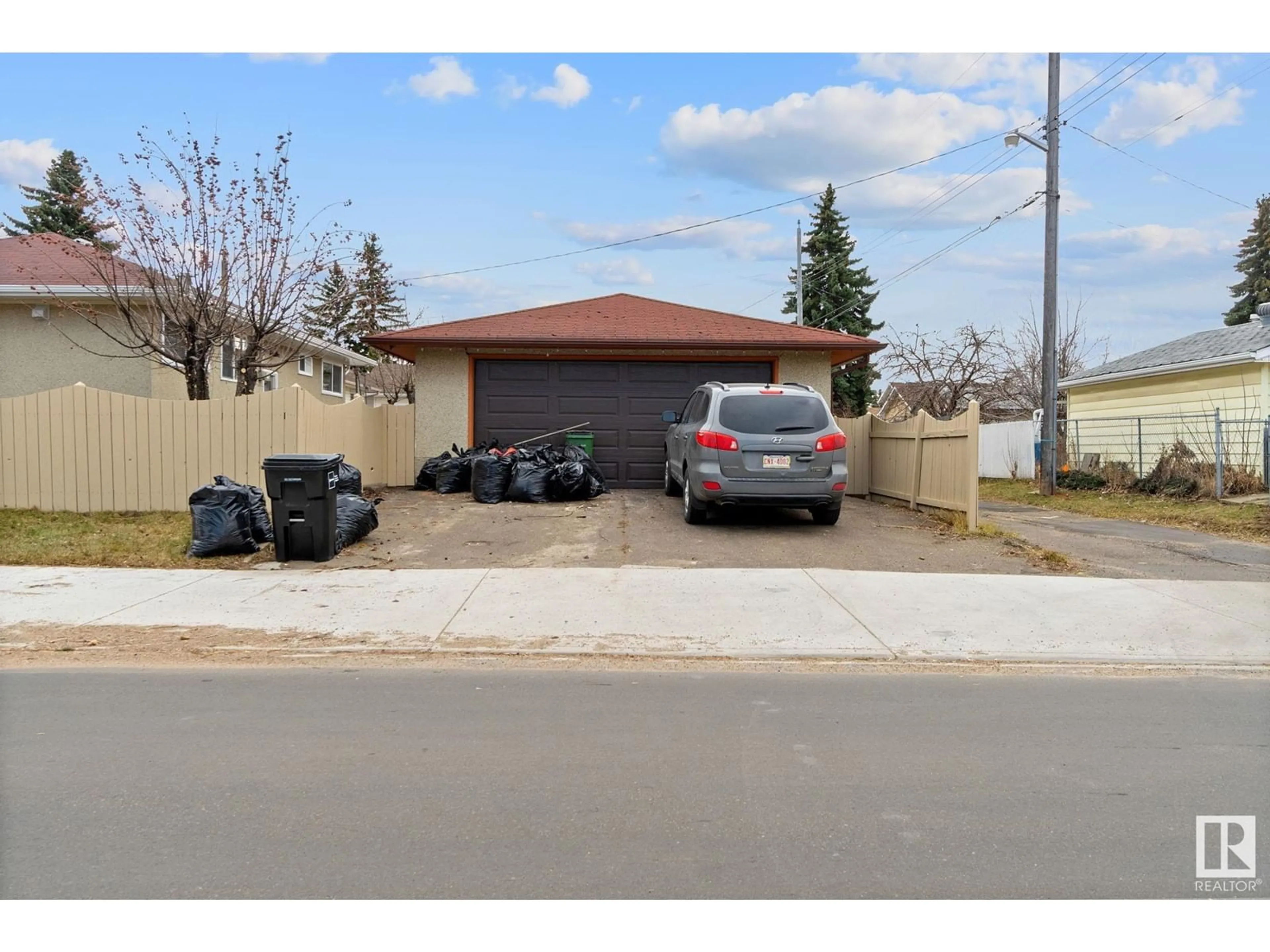Unknown for 9444 74 ST, Edmonton Alberta T6B2B4
