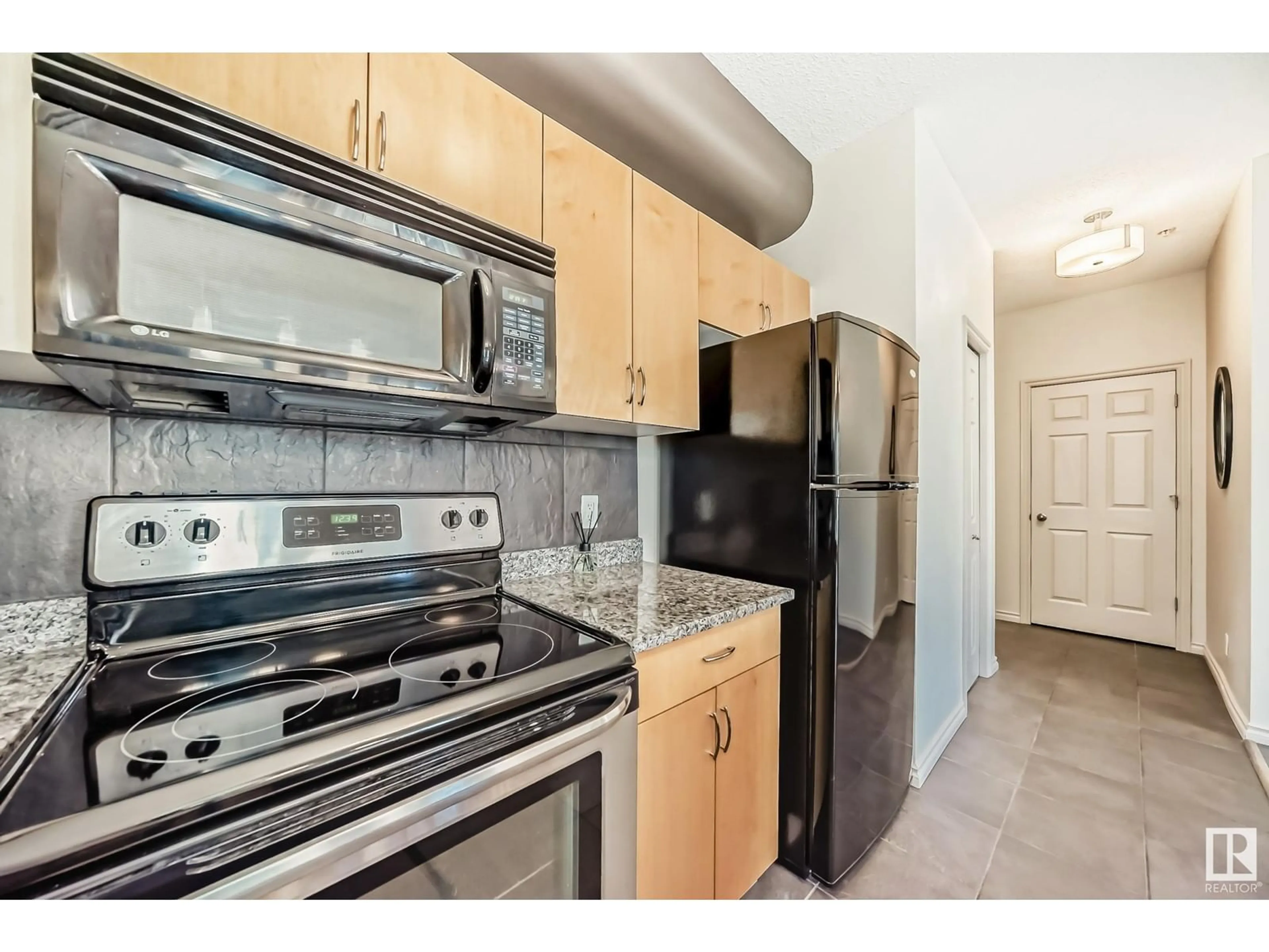 Standard kitchen, unknown for 309 - 10235 112 ST NW, Edmonton Alberta T5K1M7