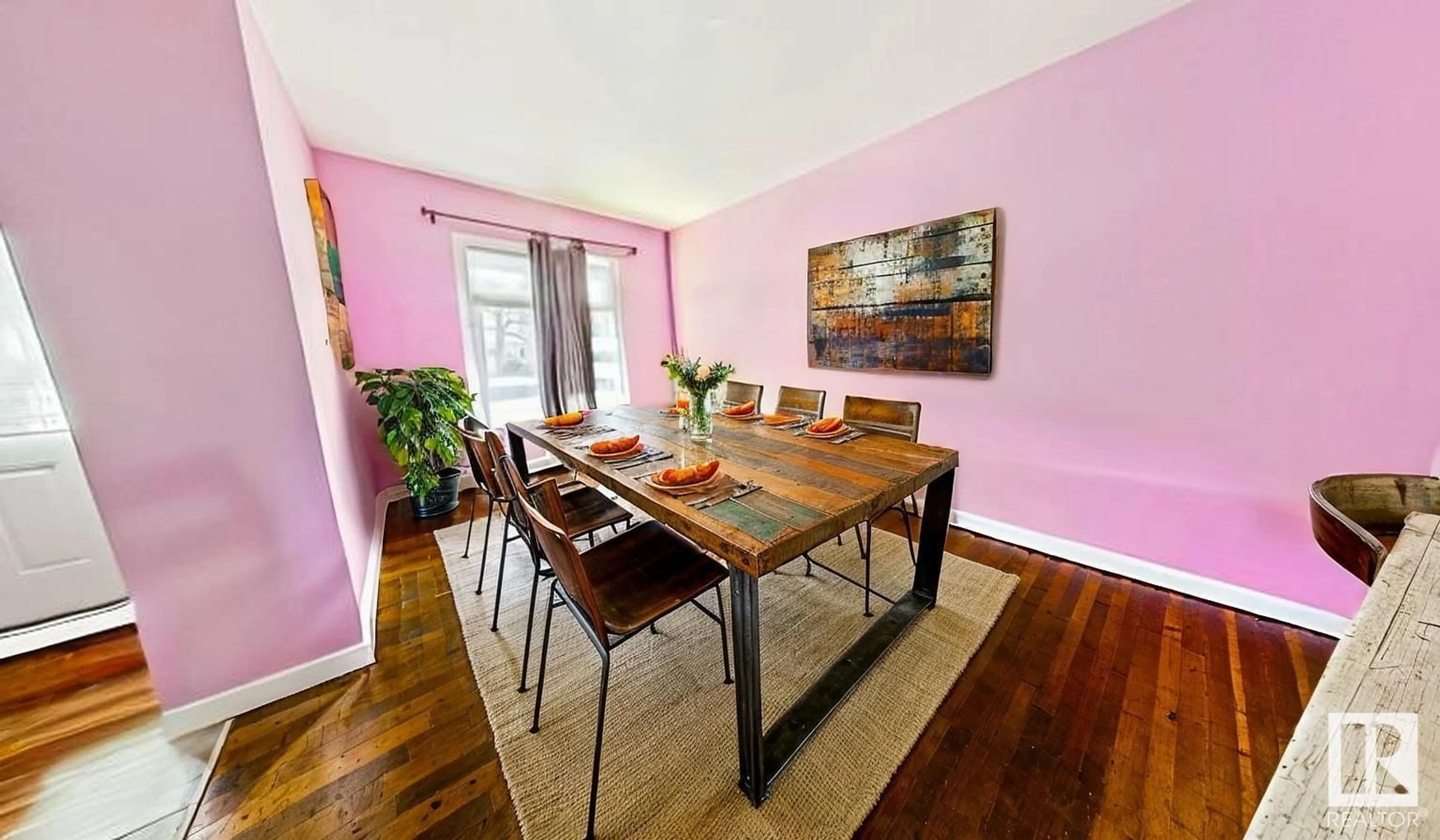 Dining room, wood/laminate floor for NW - 10816 139 ST, Edmonton Alberta T5M1P7