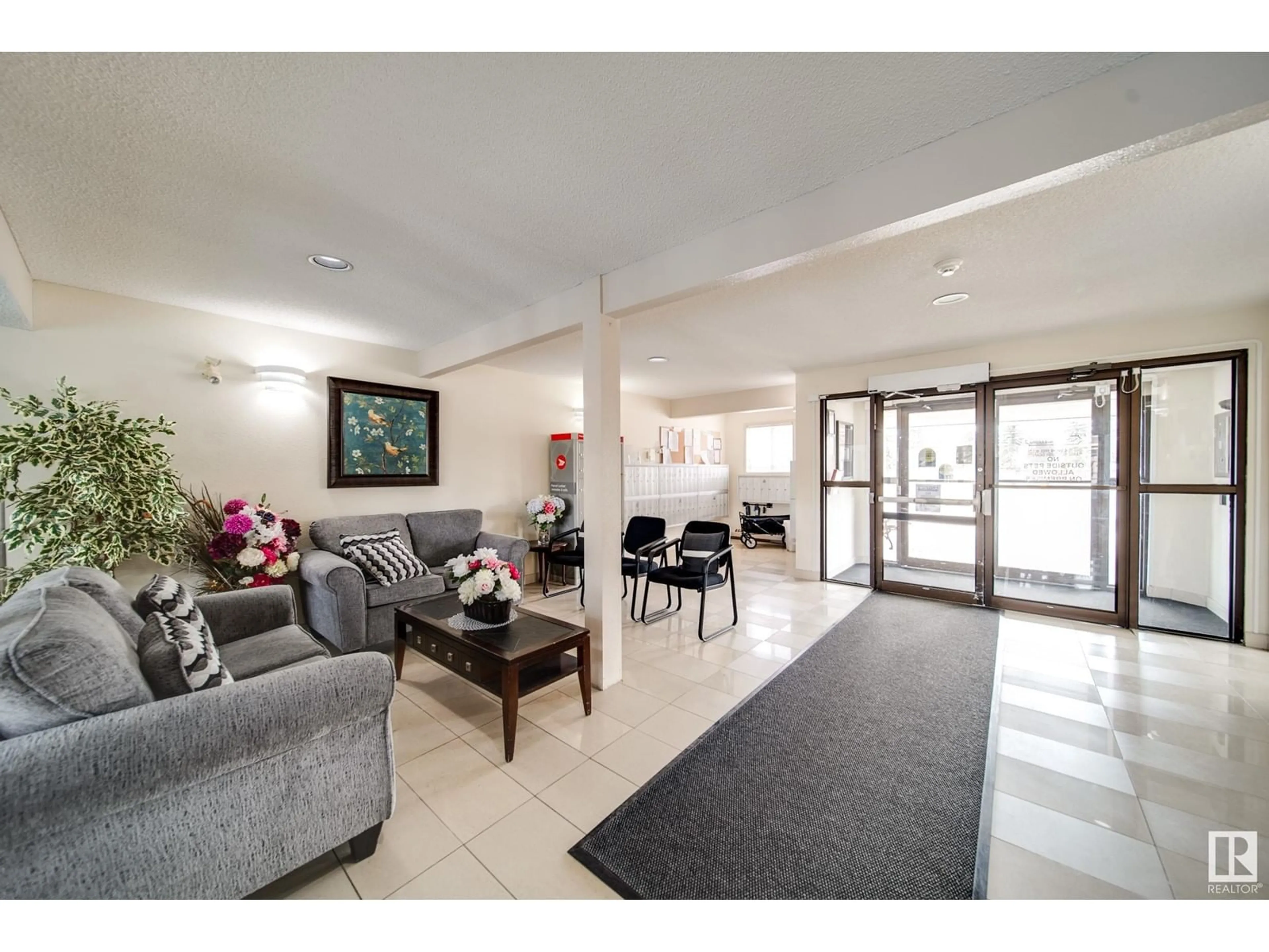 Lobby for 306 - 18012 95 AV, Edmonton Alberta T5T5Z2