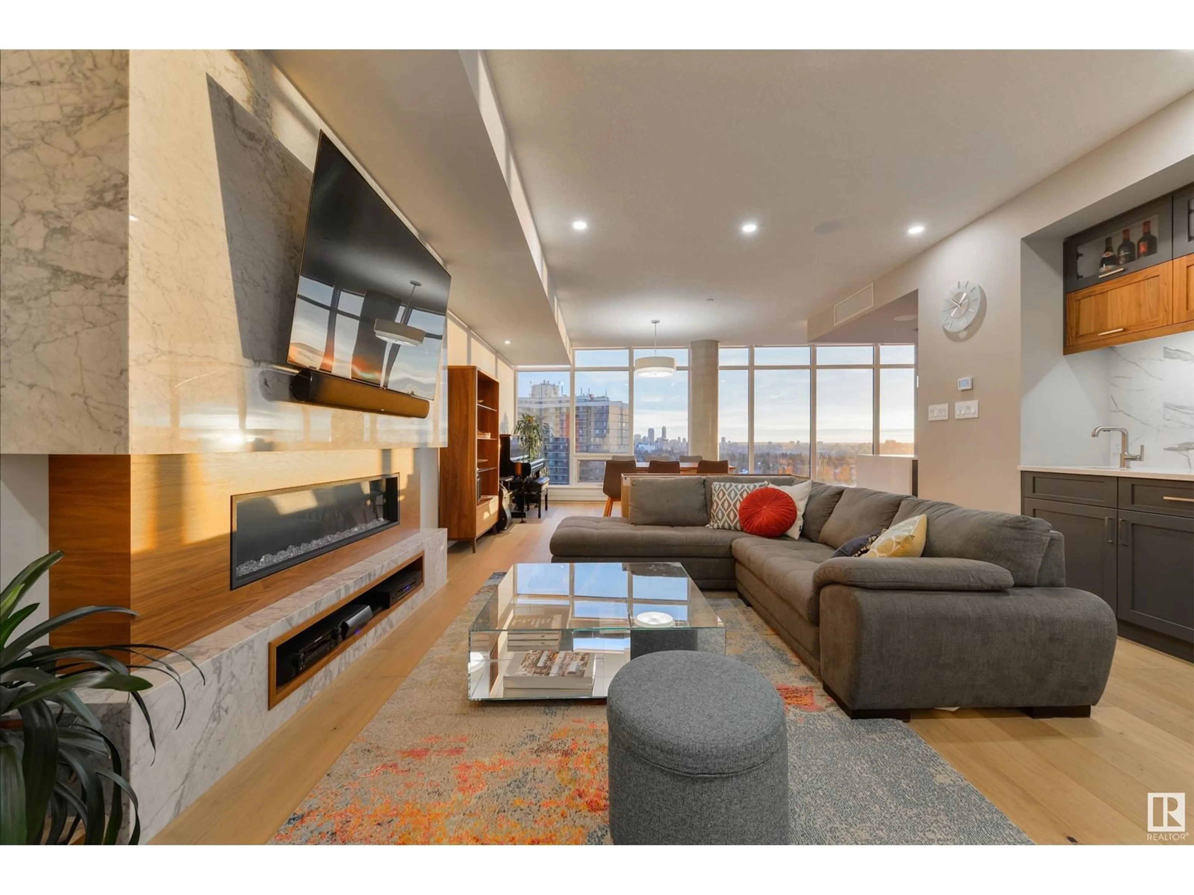 Living room with furniture, unknown for 1005 14105 WEST BLOCK DR, Edmonton Alberta T5N1L5