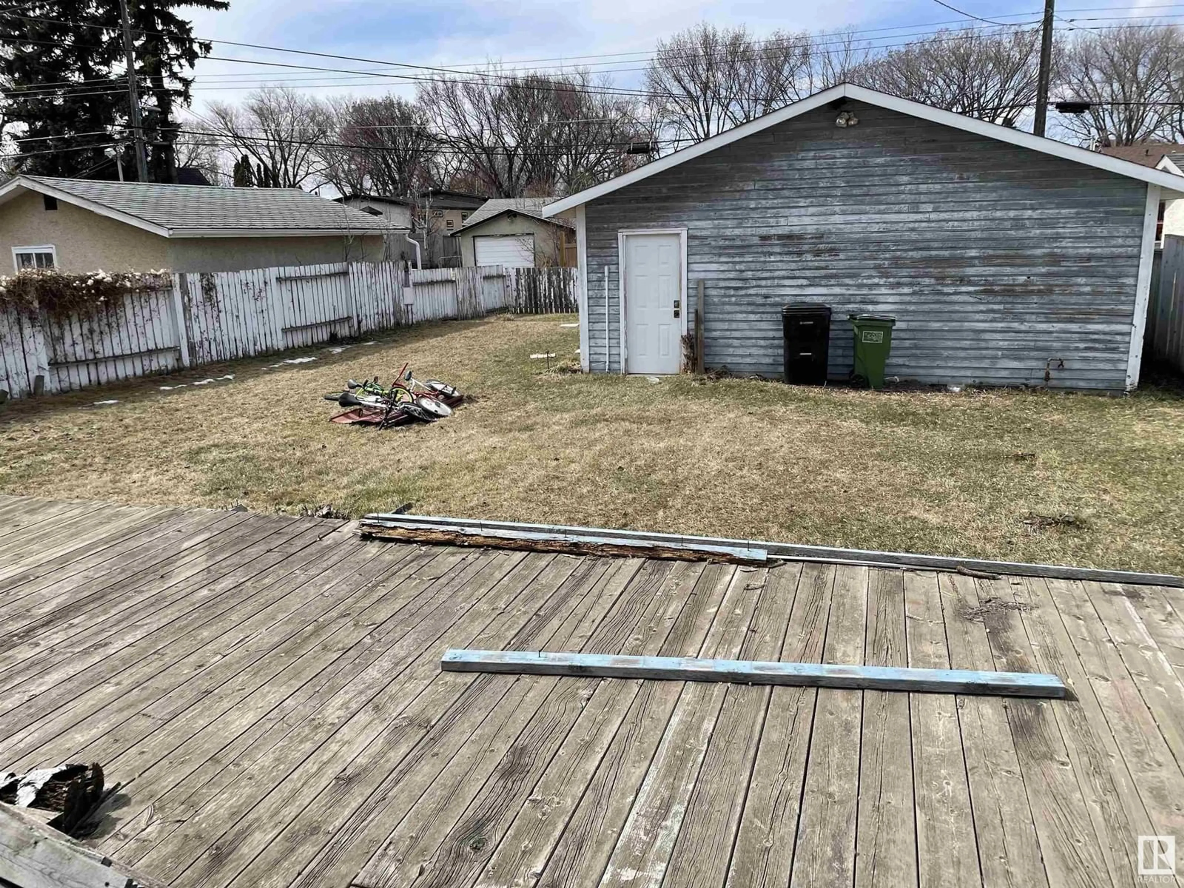 A pic from outside/outdoor area/front of a property/back of a property/a pic from drone, water/lake/river/ocean view for NW - 12816 103 ST, Edmonton Alberta T5E4M1