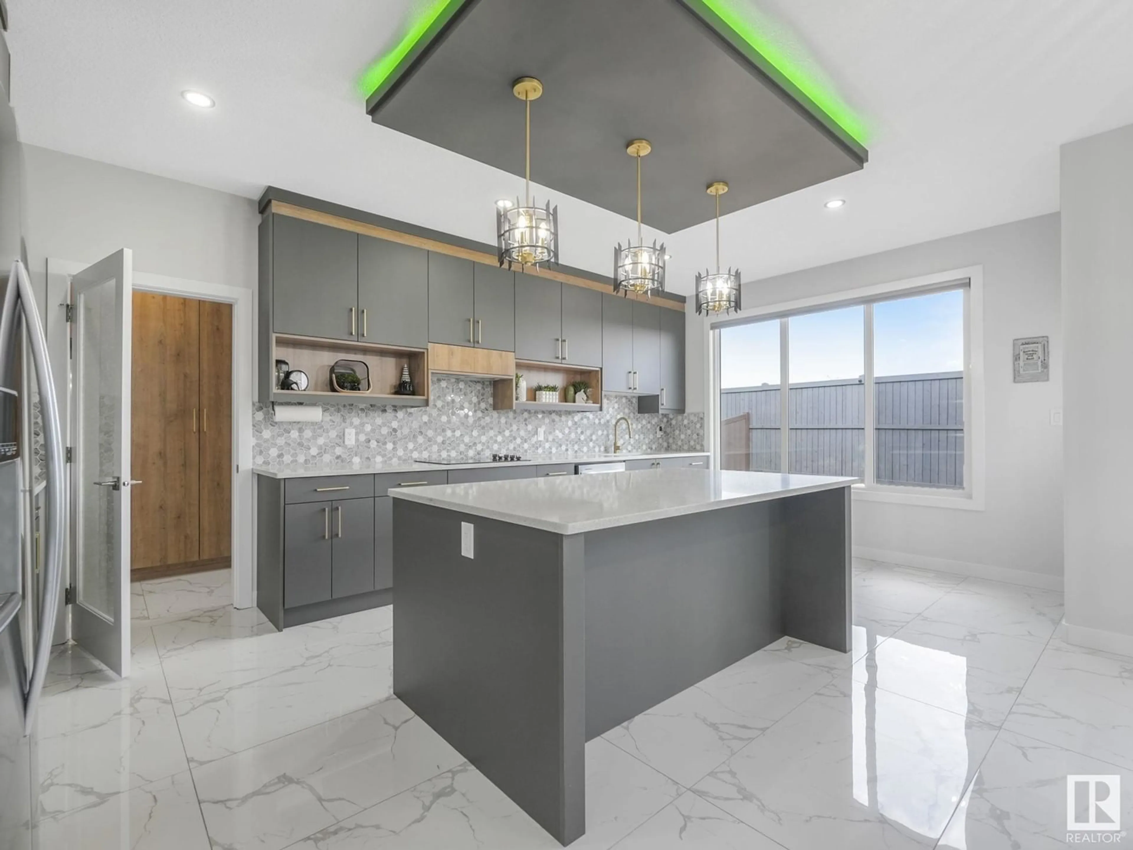 Contemporary kitchen, ceramic/tile floor for NW - 1104 152 AV, Edmonton Alberta T5Y0Z5