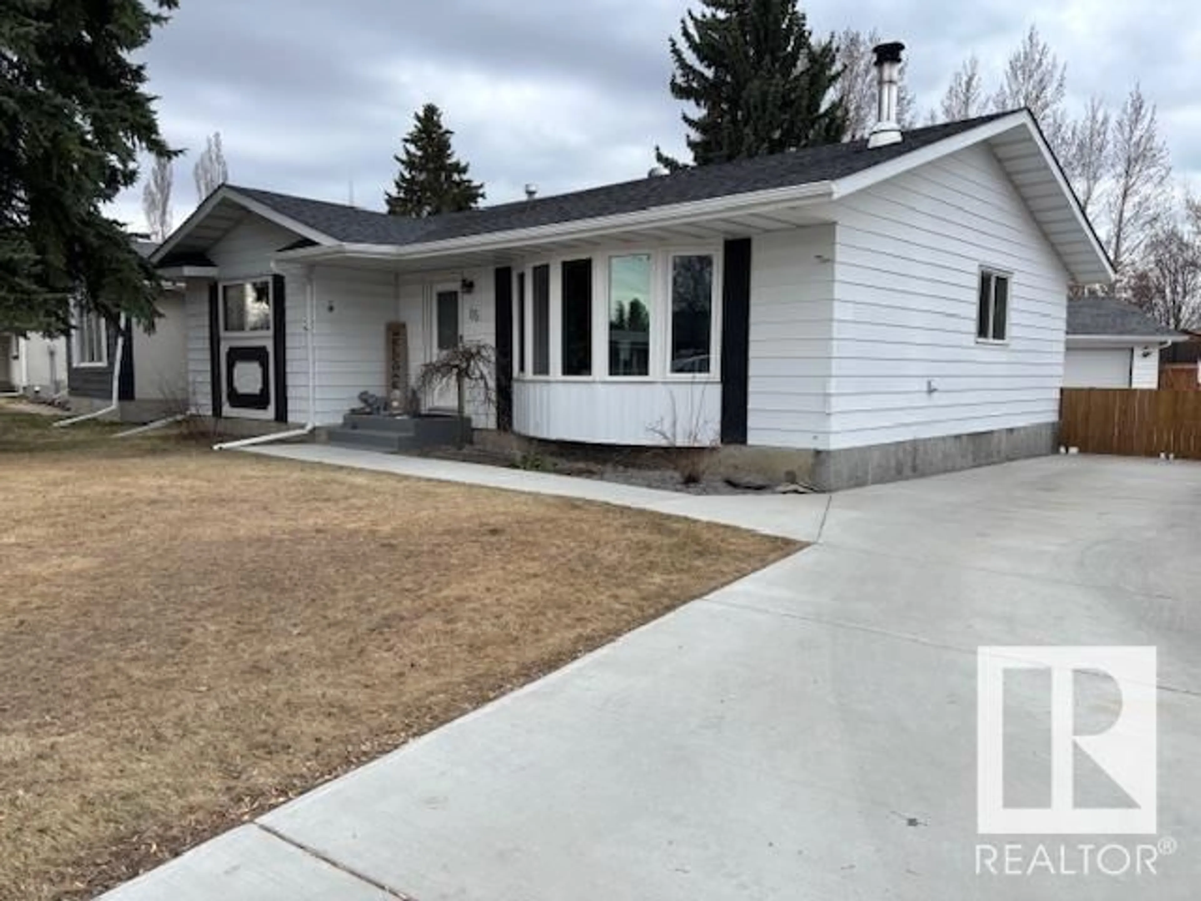 Home with vinyl exterior material, street for 85 NOOTKA RD, Leduc Alberta T9E4H3