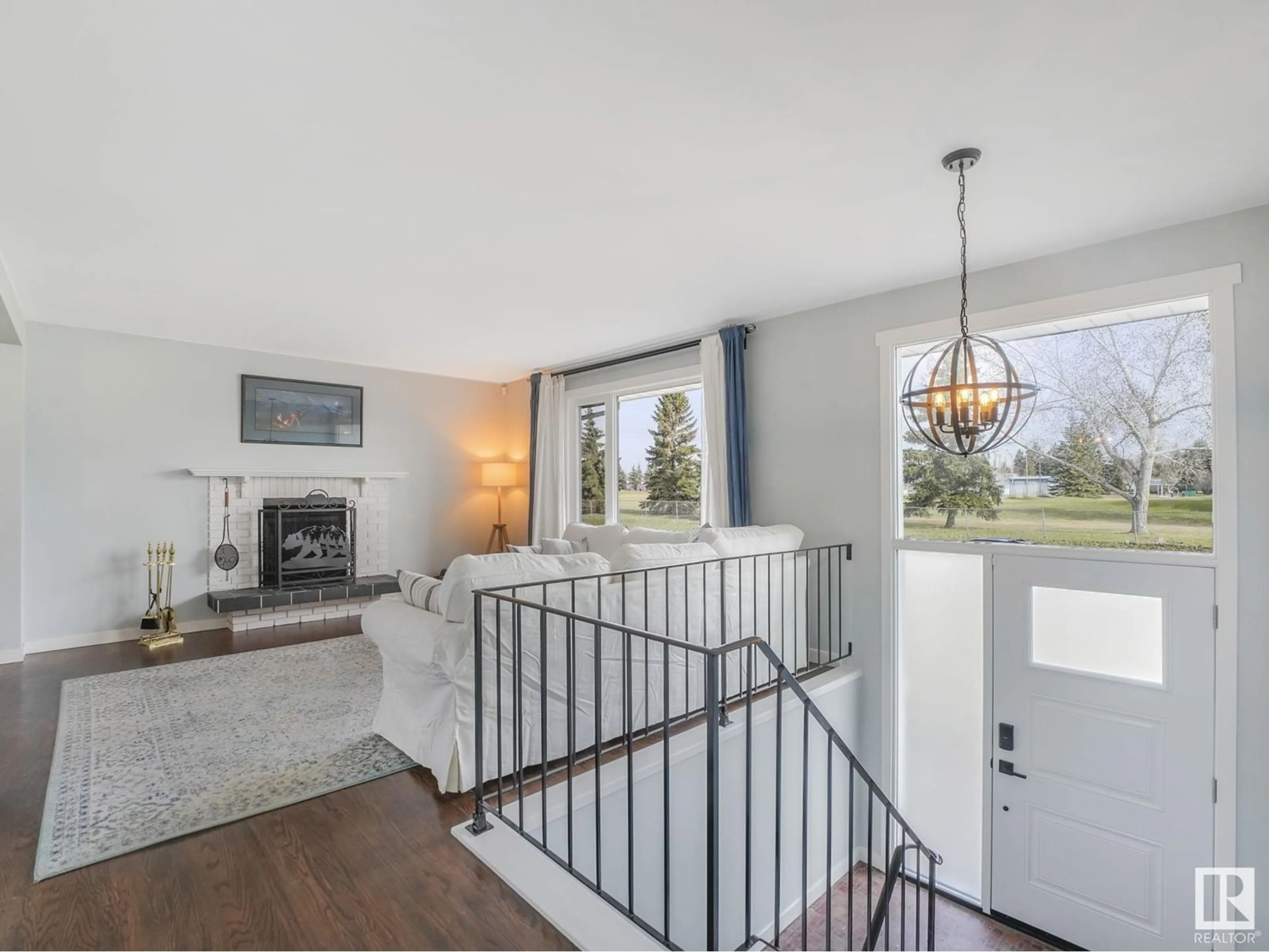 Unknown for 5807 138 AV, Edmonton Alberta T5A1E4