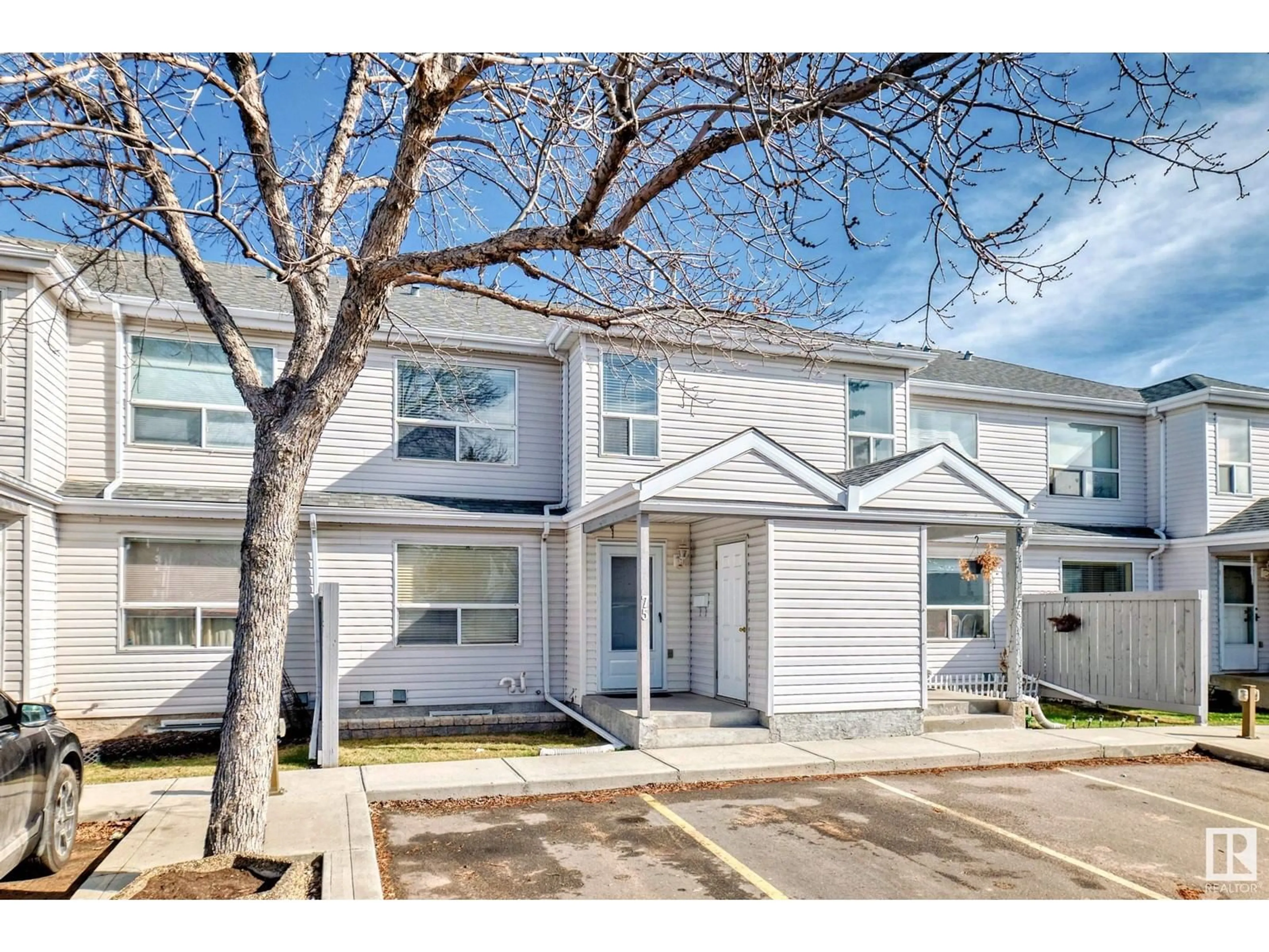 Home with vinyl exterior material, street for 603 - 75 YOUVILLE E NW, Edmonton Alberta T6L6V8